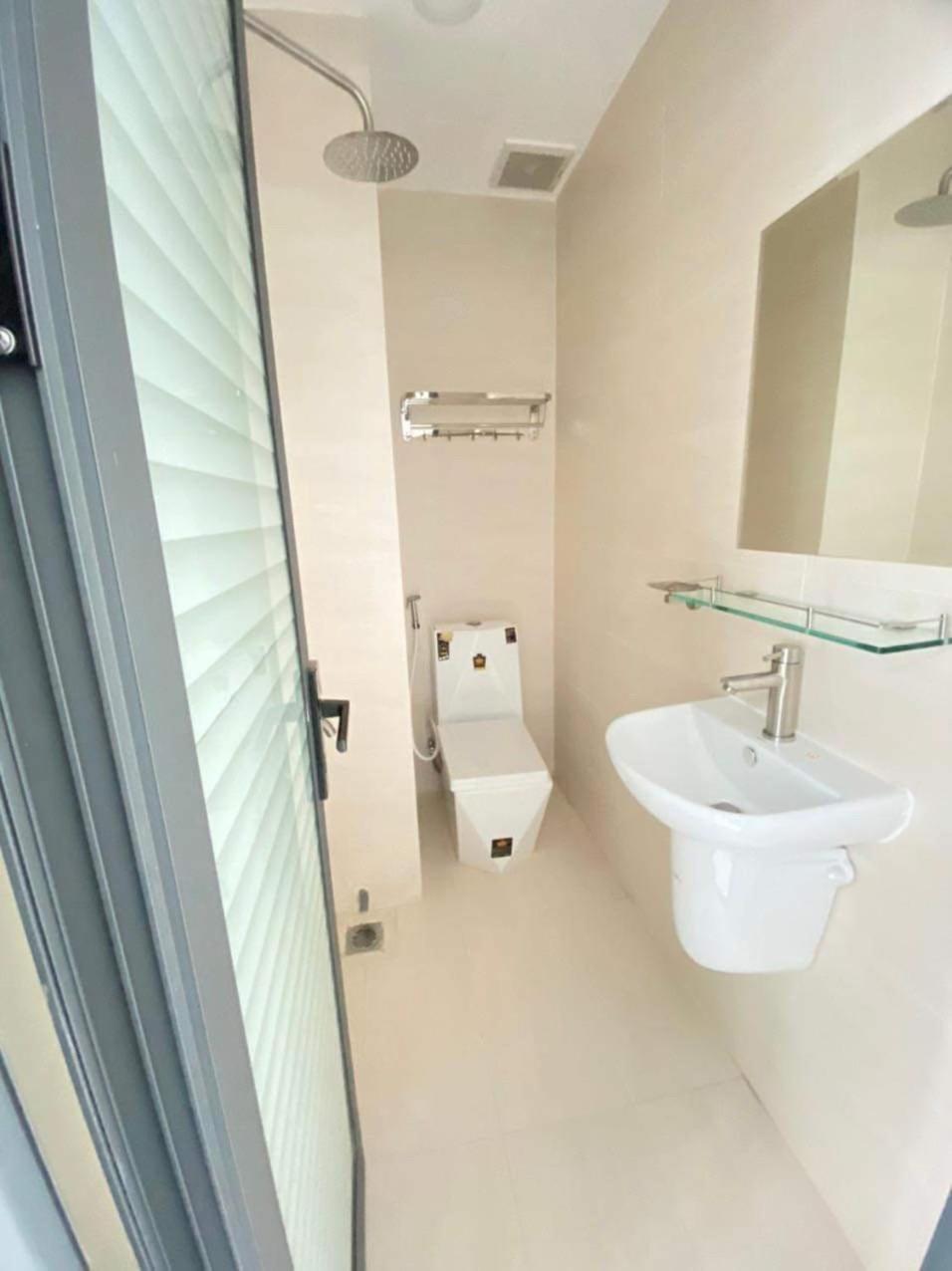 Hoang Hoa Tham Apartment view 4