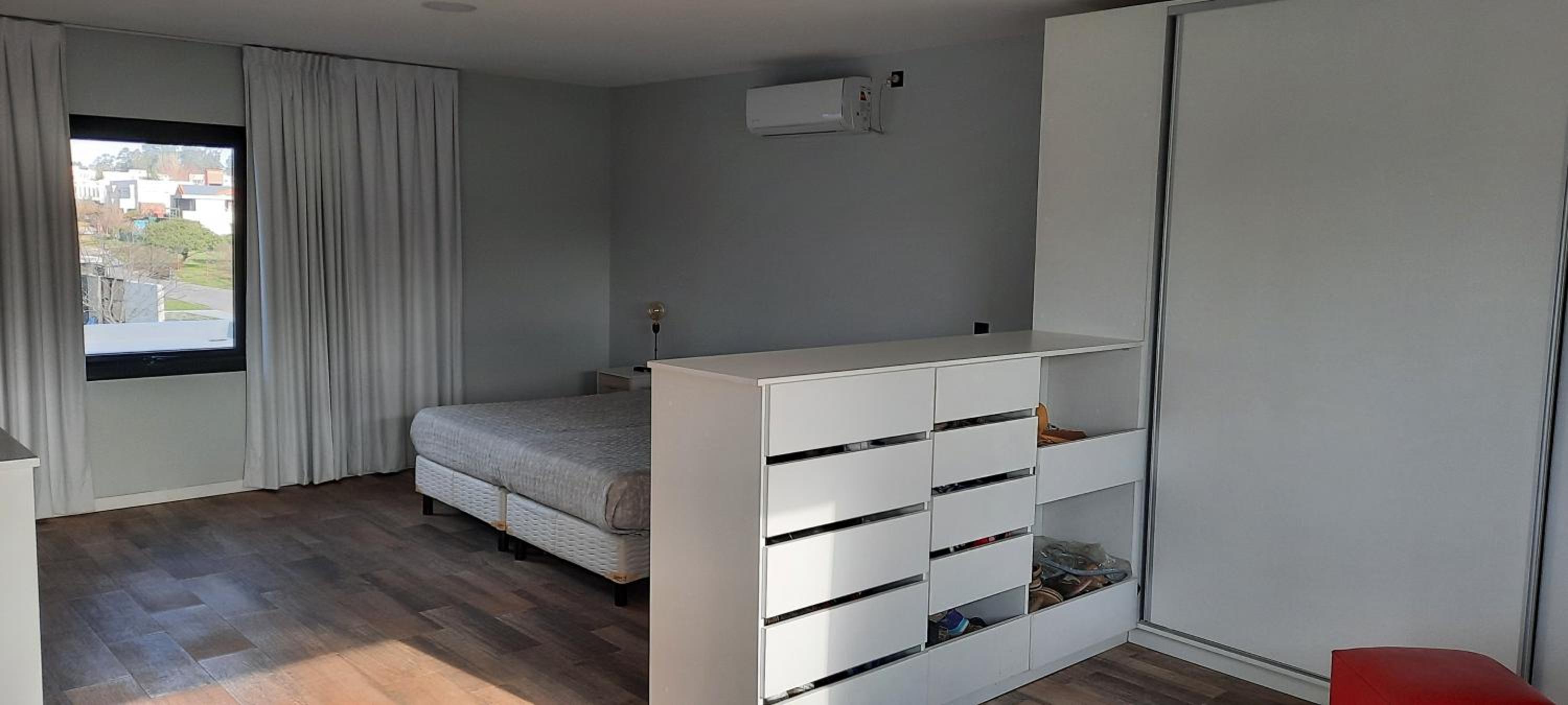 Casa en Barrio Privado con Pileta climatizada