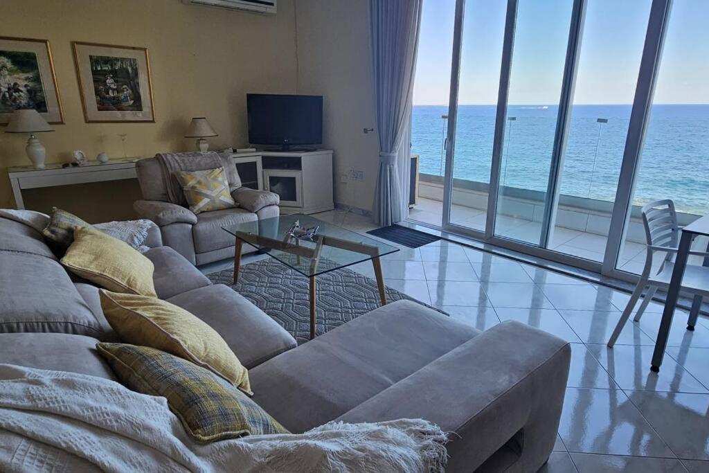 The Obsidian - Sea View 7 view 4