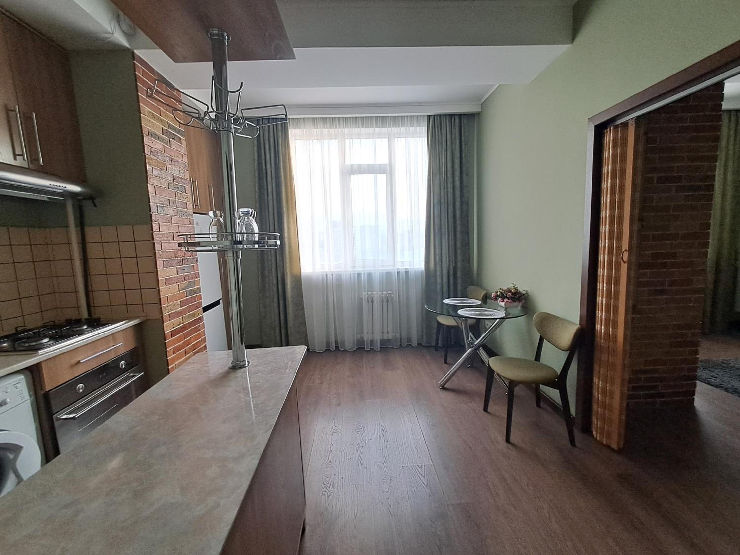1 bedroom apt on Chuikova 134 block A view 2