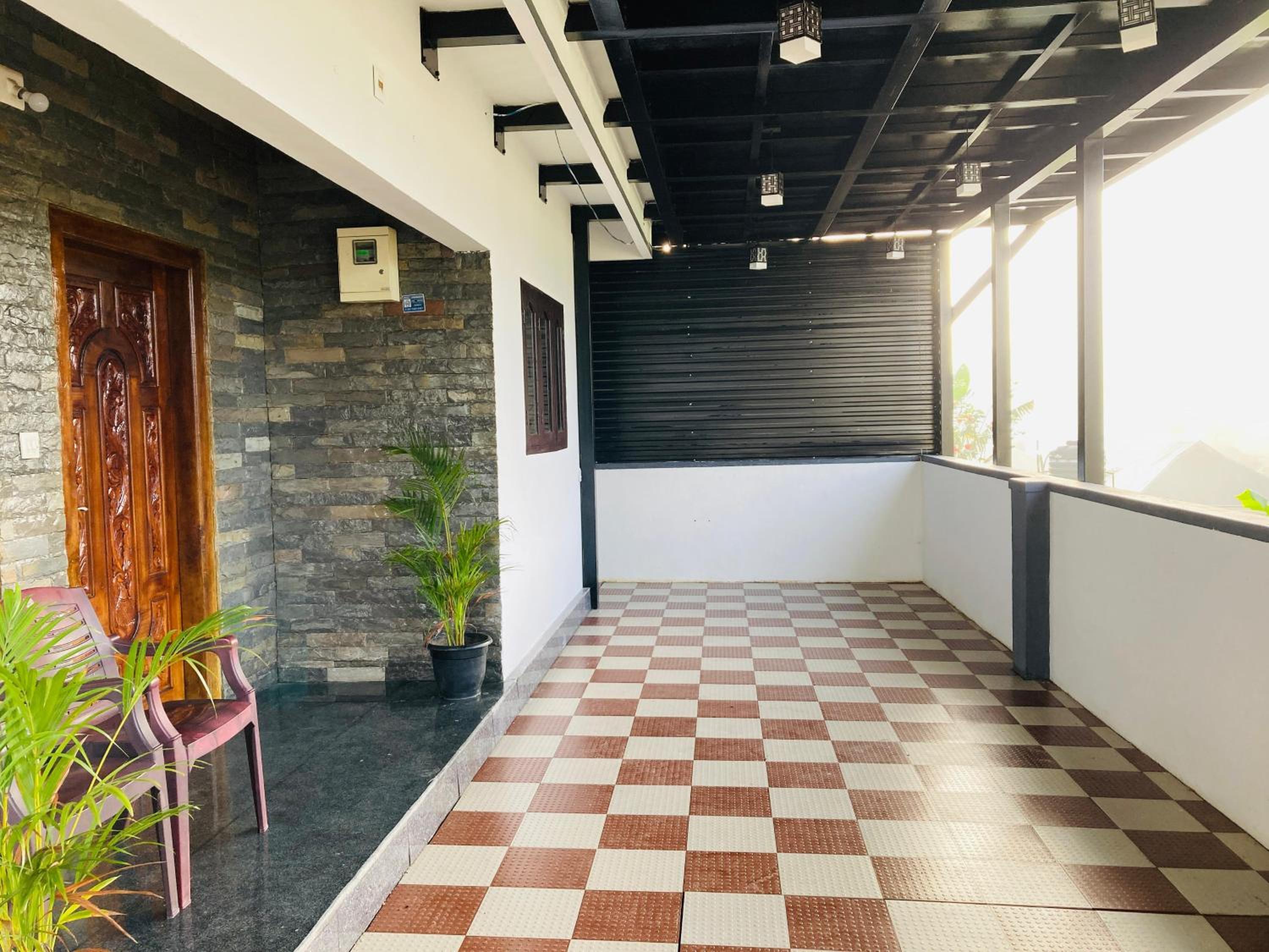 CARMEL HOME STAY