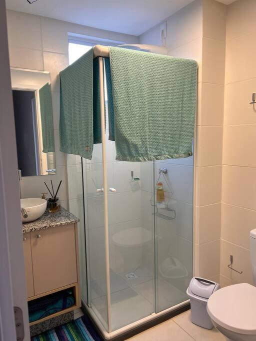 Apartamento novo perto da praia e Beto Carrero