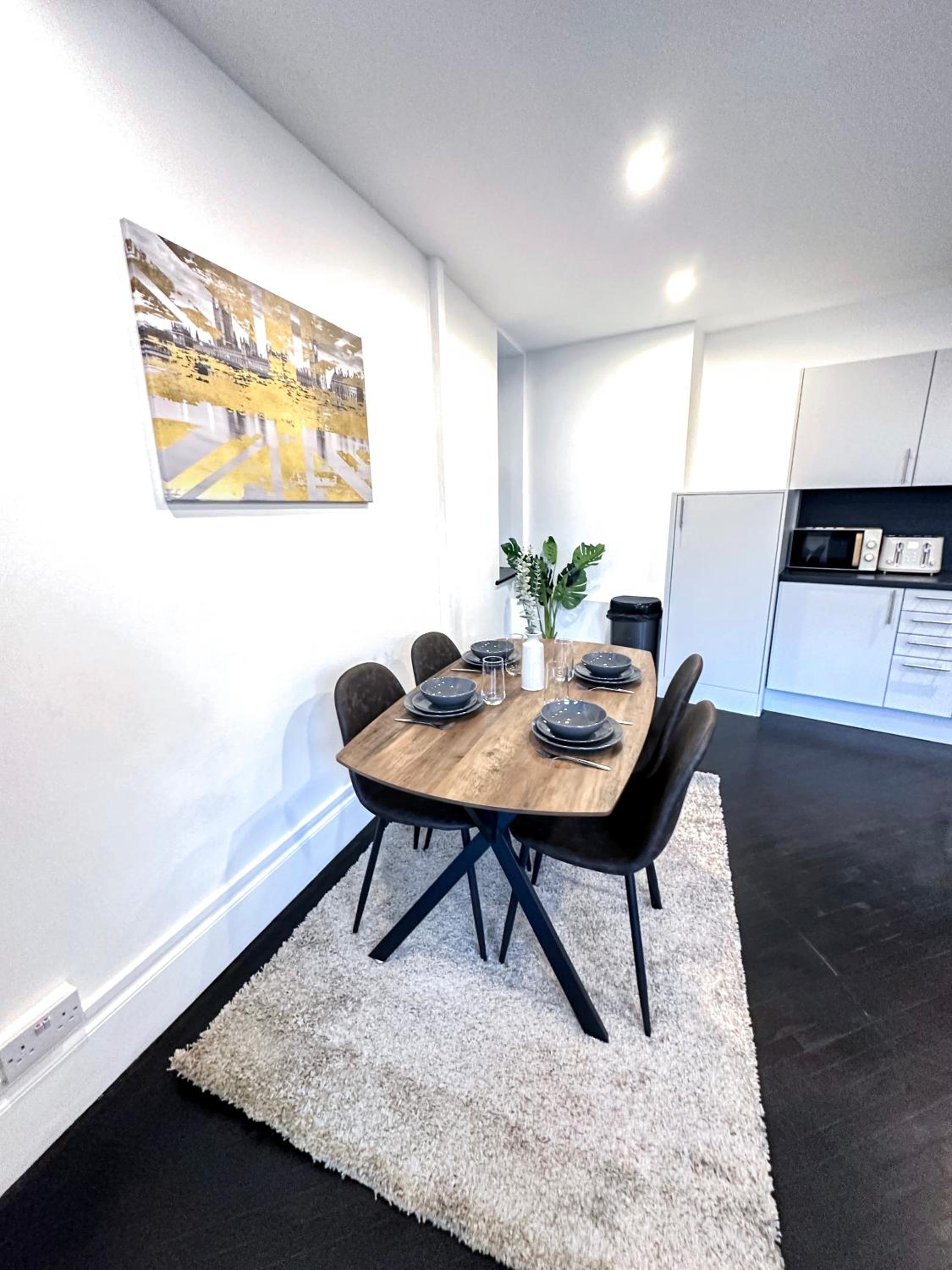Modern 1-Bedroom Apartments near Shoreditch, Old Street & Hoxton by NourNest Apartments