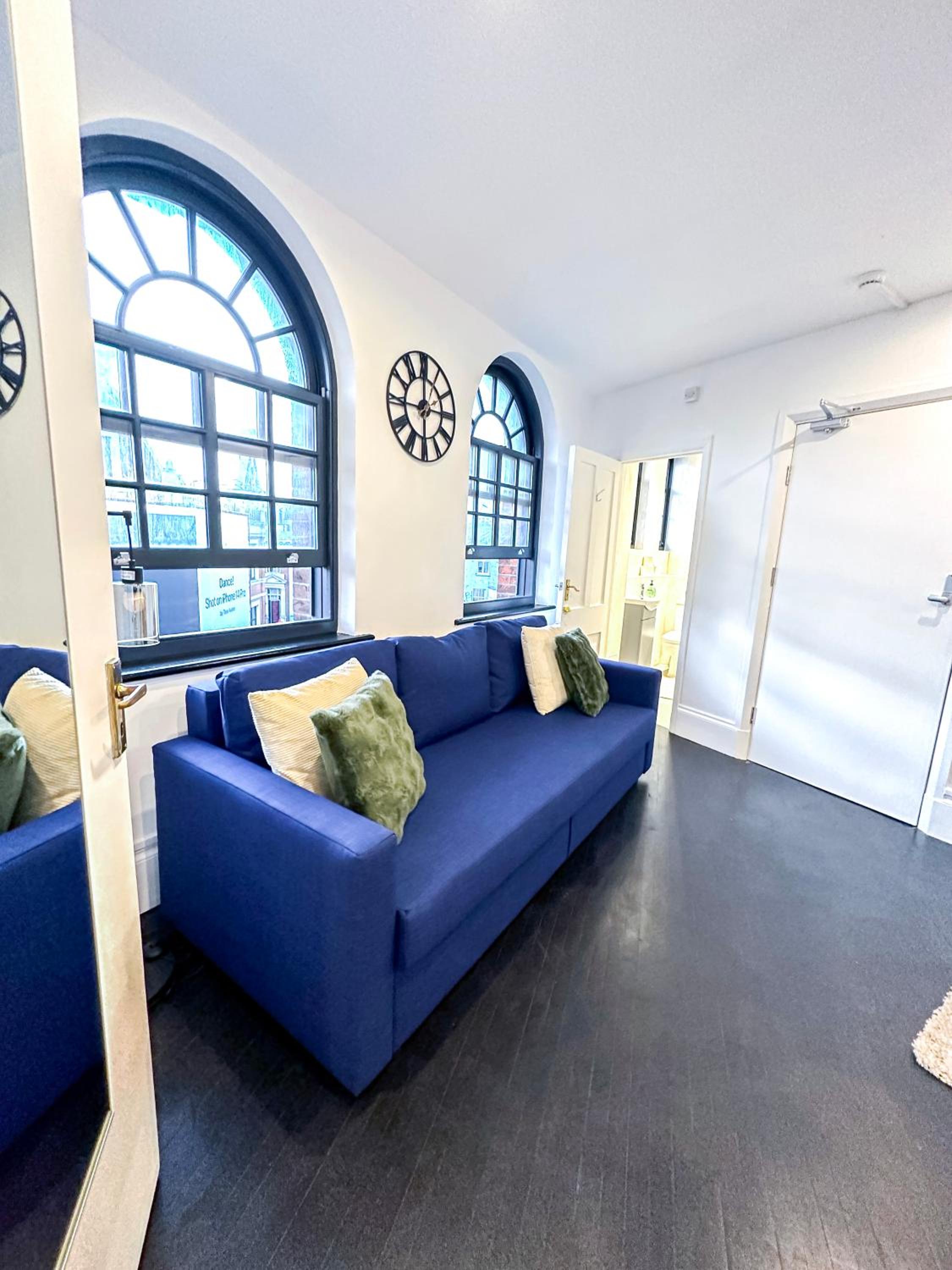 Modern 1-Bedroom Apartments near Shoreditch, Old Street & Hoxton by NourNest Apartments