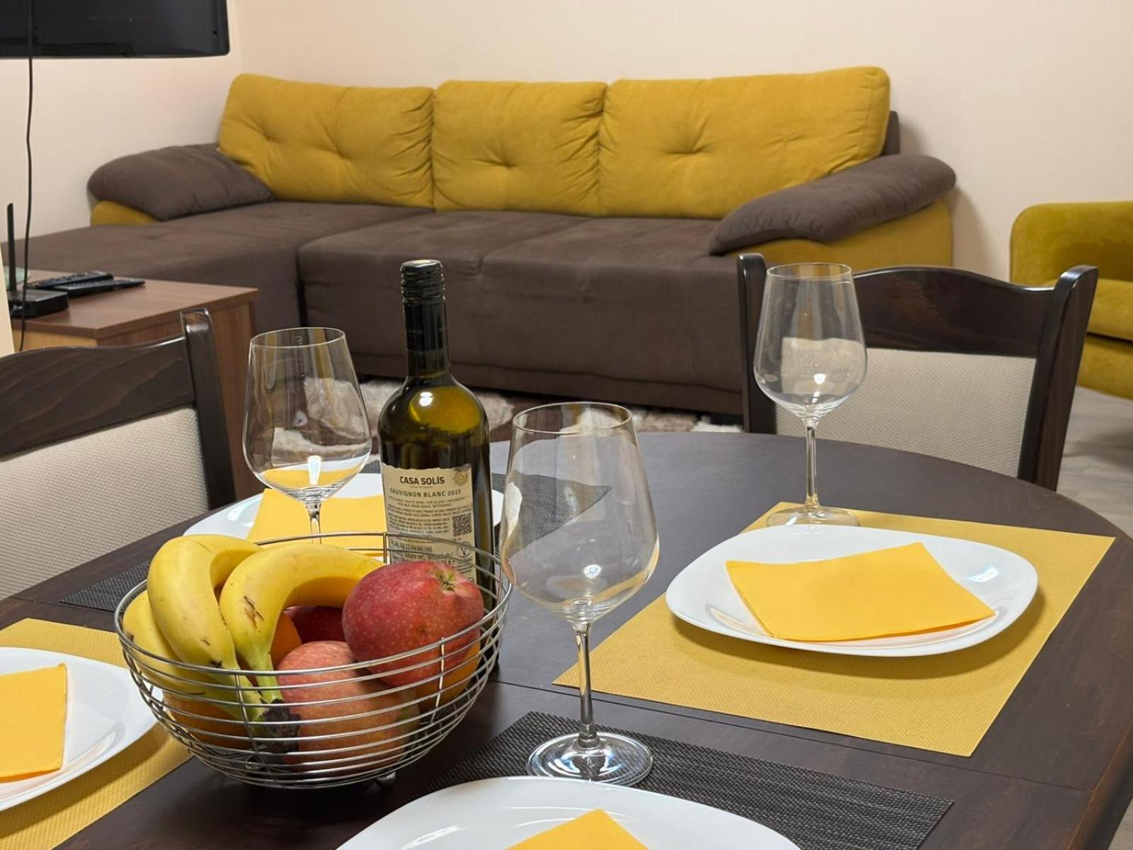 GRAND APARTMENT BOGORIDI - top center near to sea and sea garden