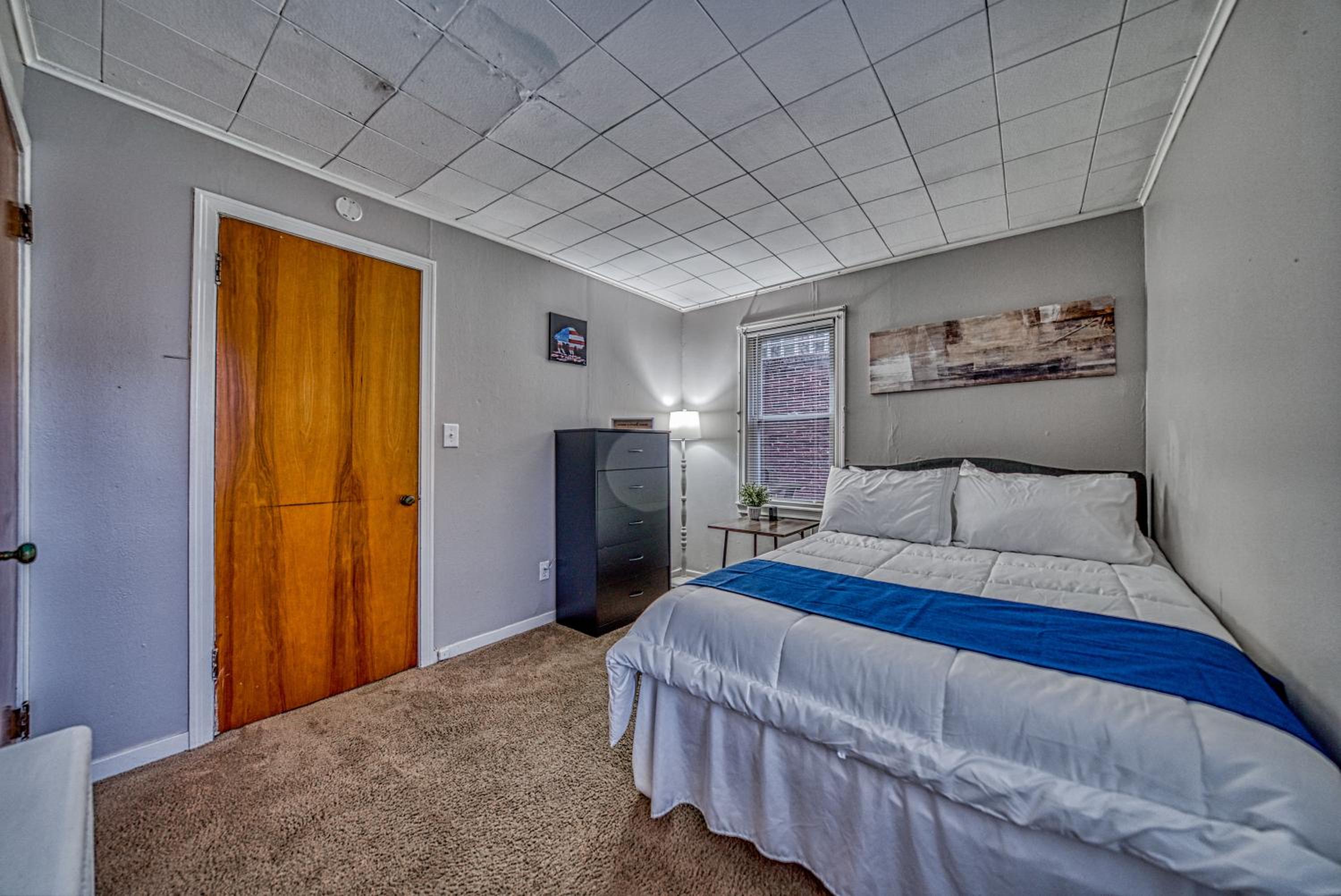 Walking Distance & Free Parking Village of Hamburg view 5