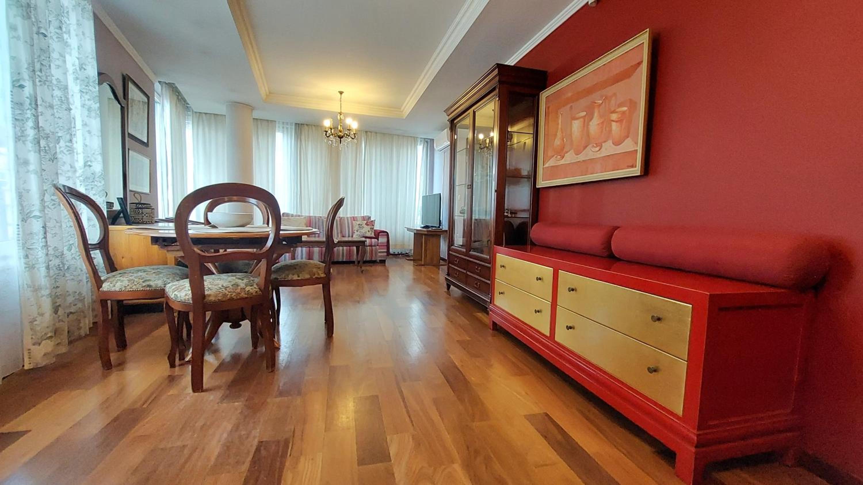 Baratero Apartments