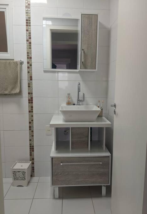 Apartamento aconchegante no centro e com garagem