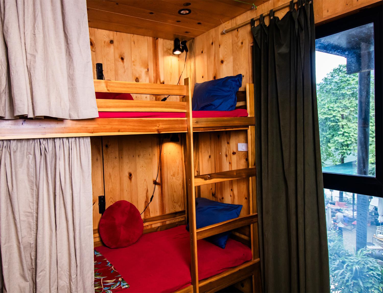GISY Lake Hostel
