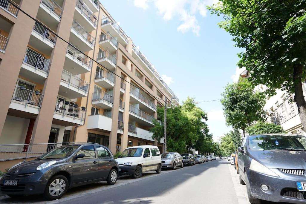 Sunny Apartment