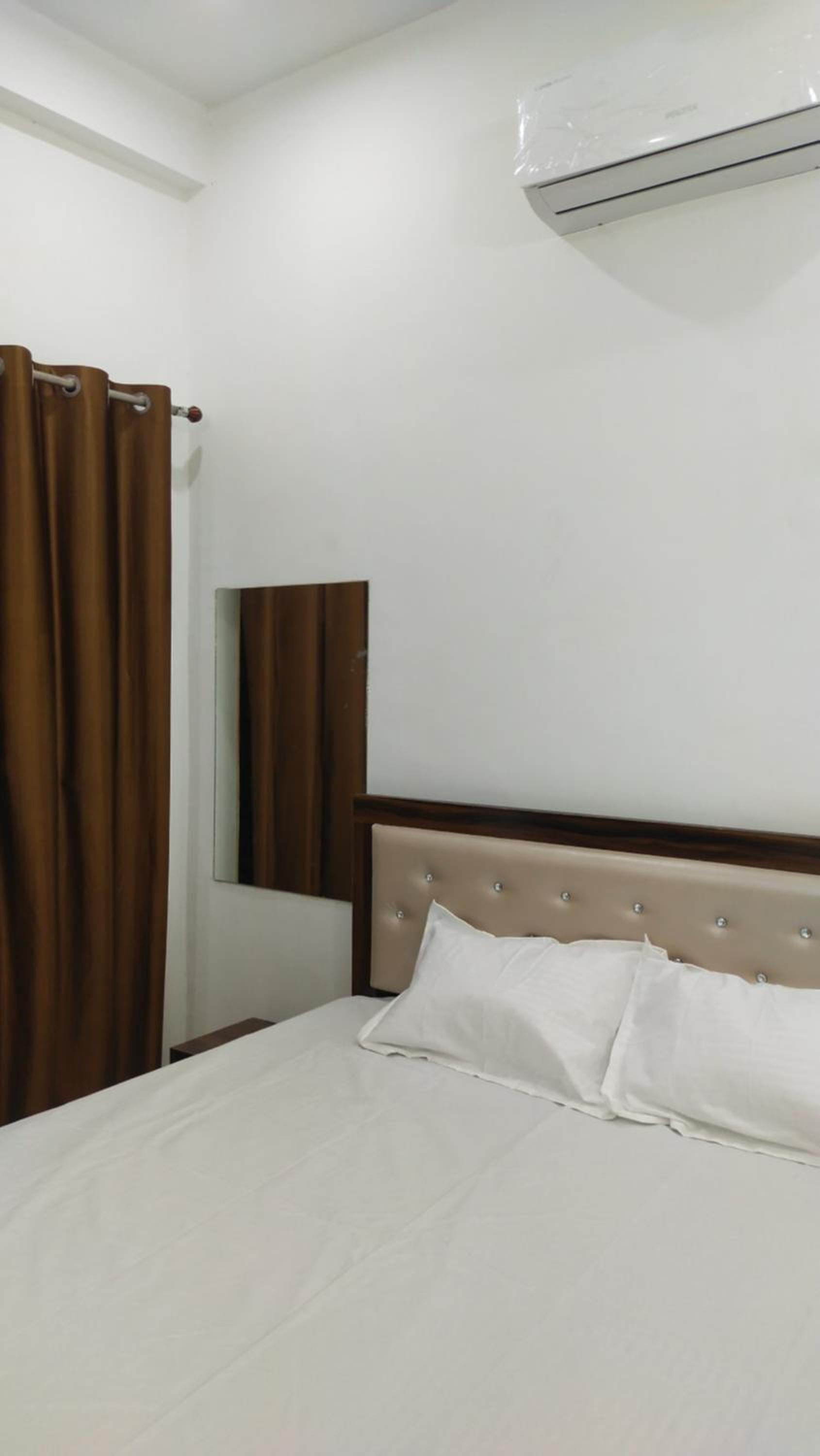 Bharat Raj Homestay By GRB
