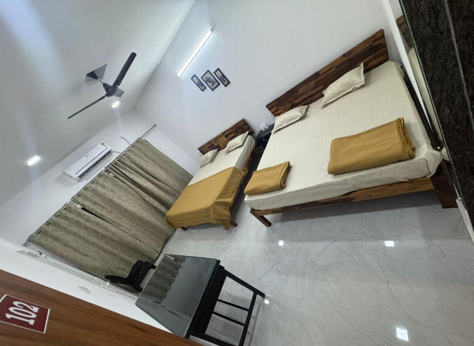 JNK 2bhk SERVICE APARTMENT