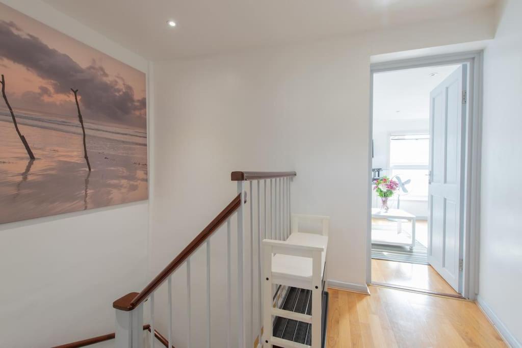 Lovely New Studio Flat - 24C