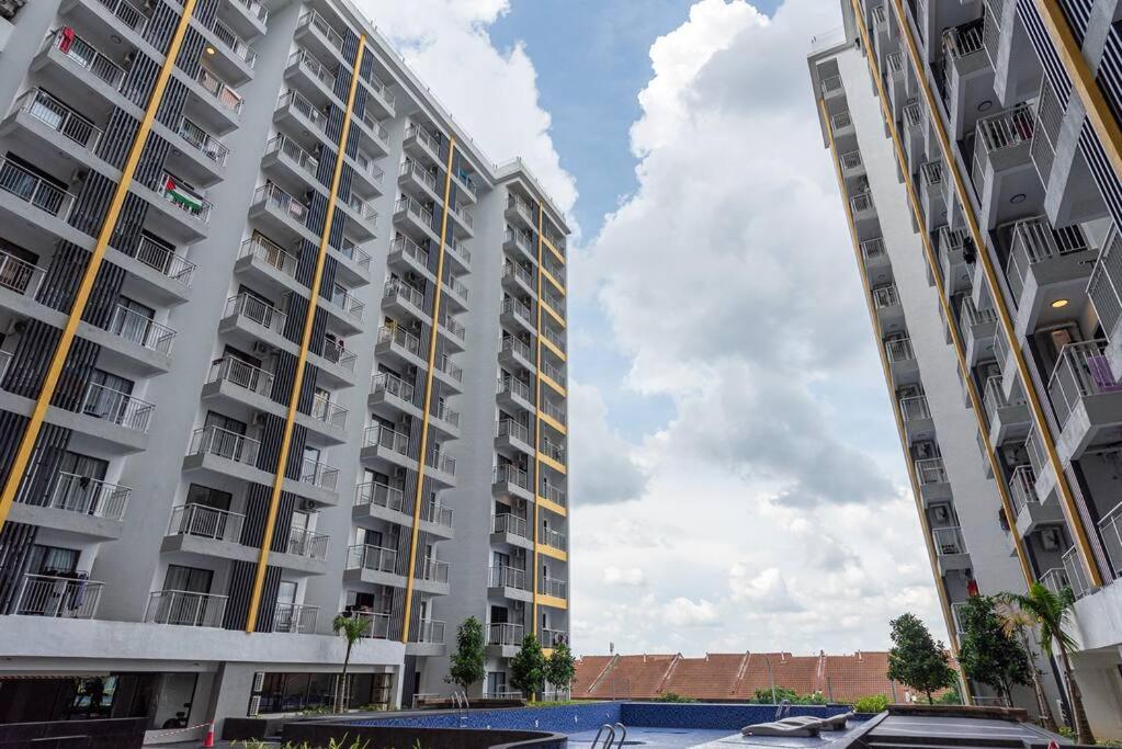 NEAR Subang Airport DK impian 2 ROOM 2-4 pax photo 6