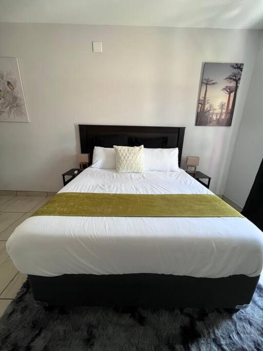 Apartment 9 view 5