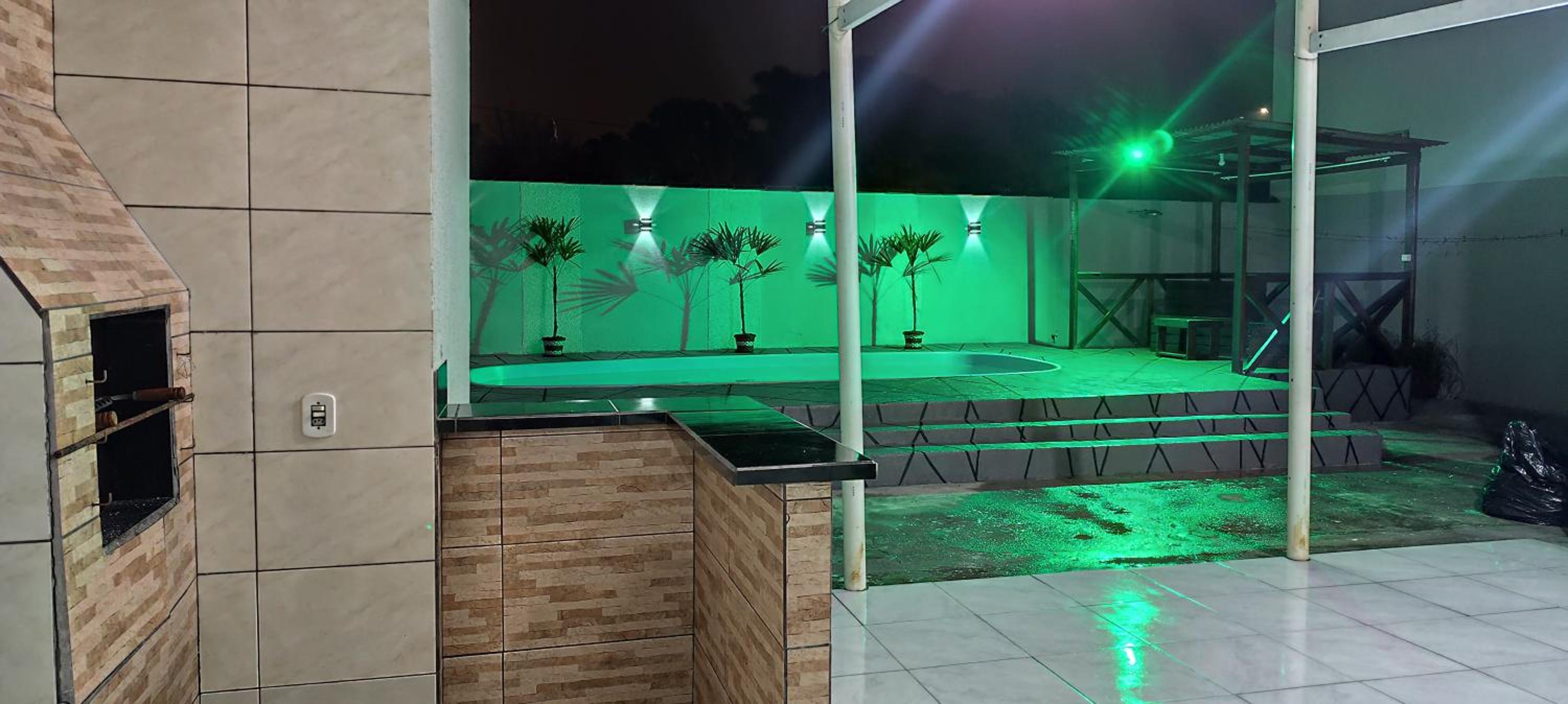 Casa na praia com piscina pontal do Paraná