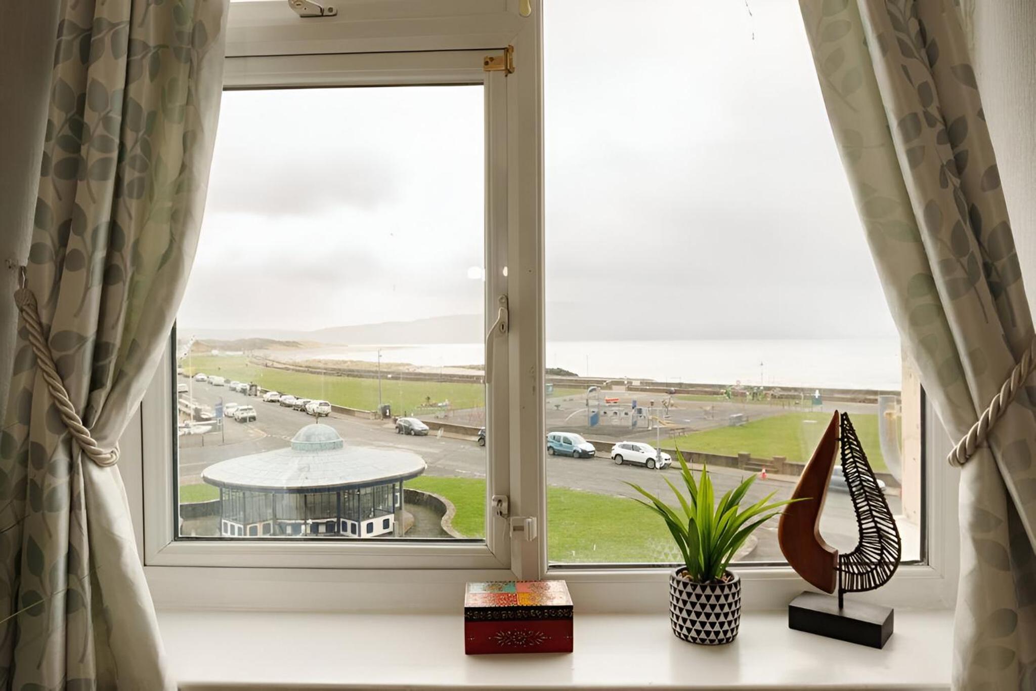 2BR Seaside Escape in Wales with Sea View view 3