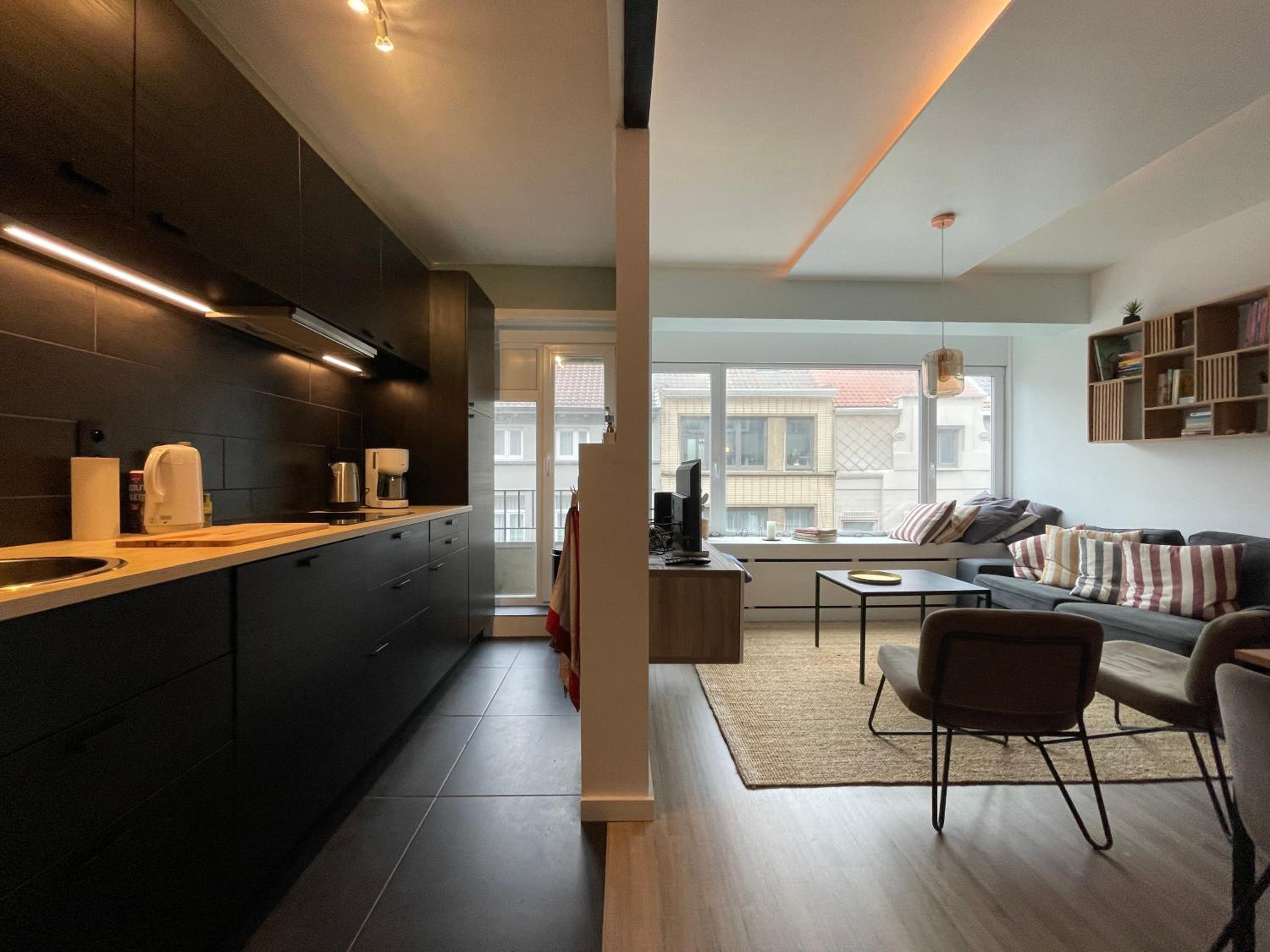 Cosy & bright apartment in Belle Epoque-area