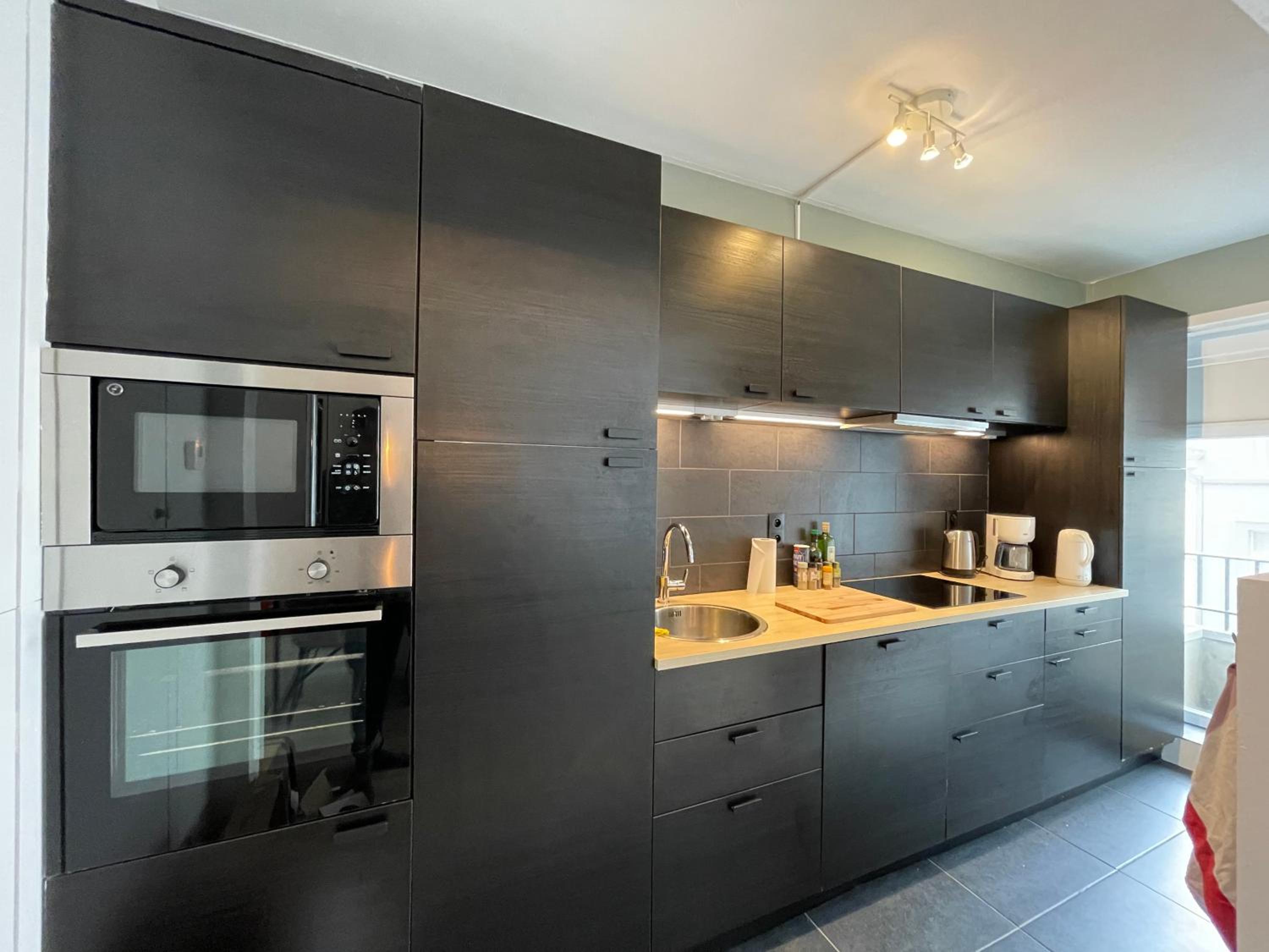 Cosy & bright apartment in Belle Epoque-area