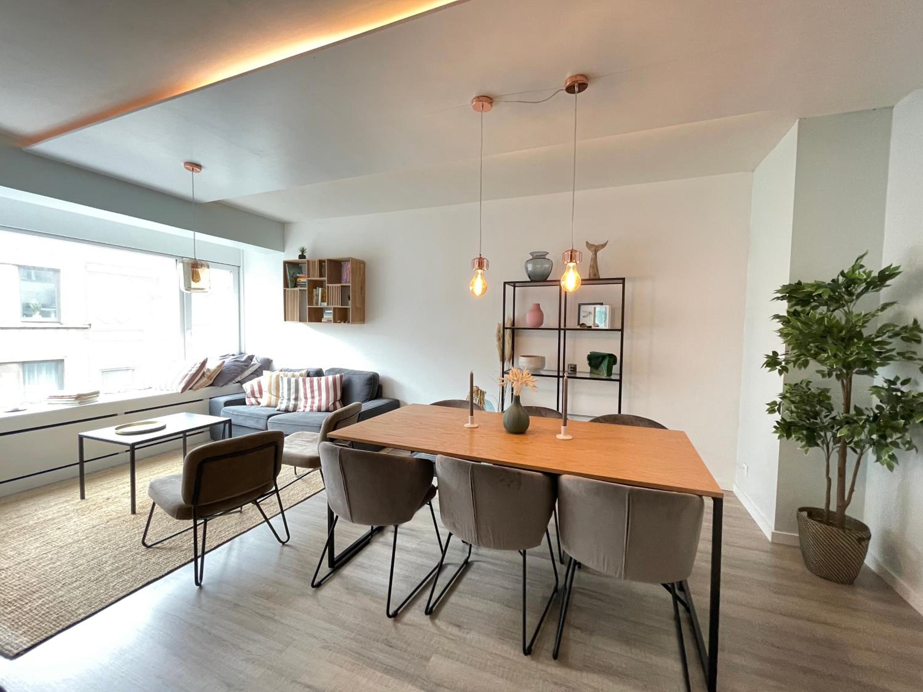 Cosy & bright apartment in Belle Epoque-area