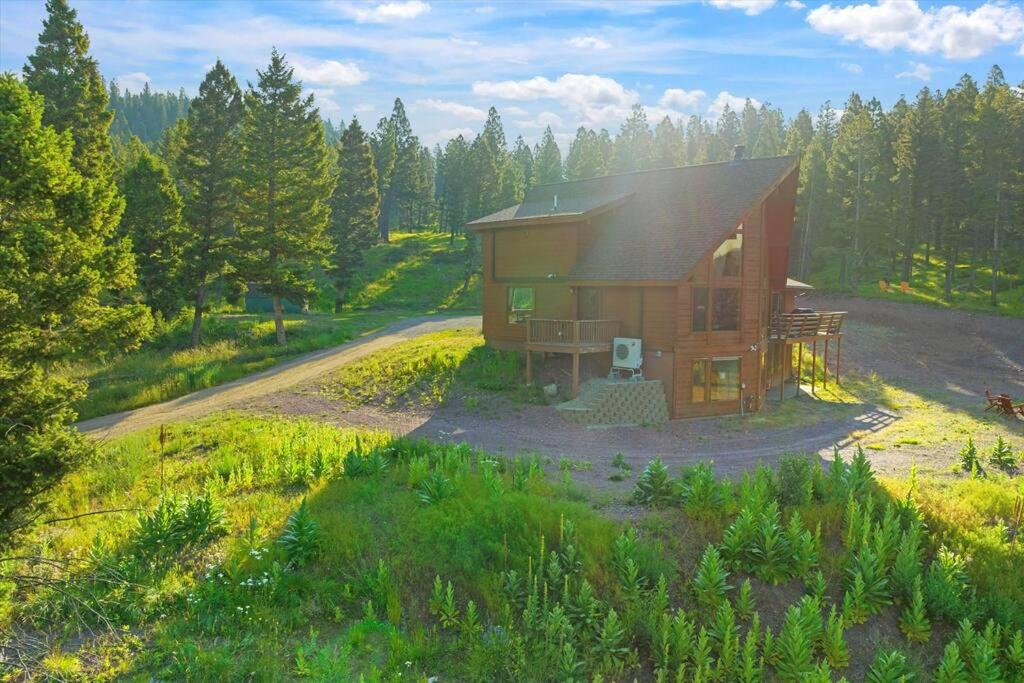 CZ1 Ranch- Rocky Mountain Luxury Cabin near Helena view 3