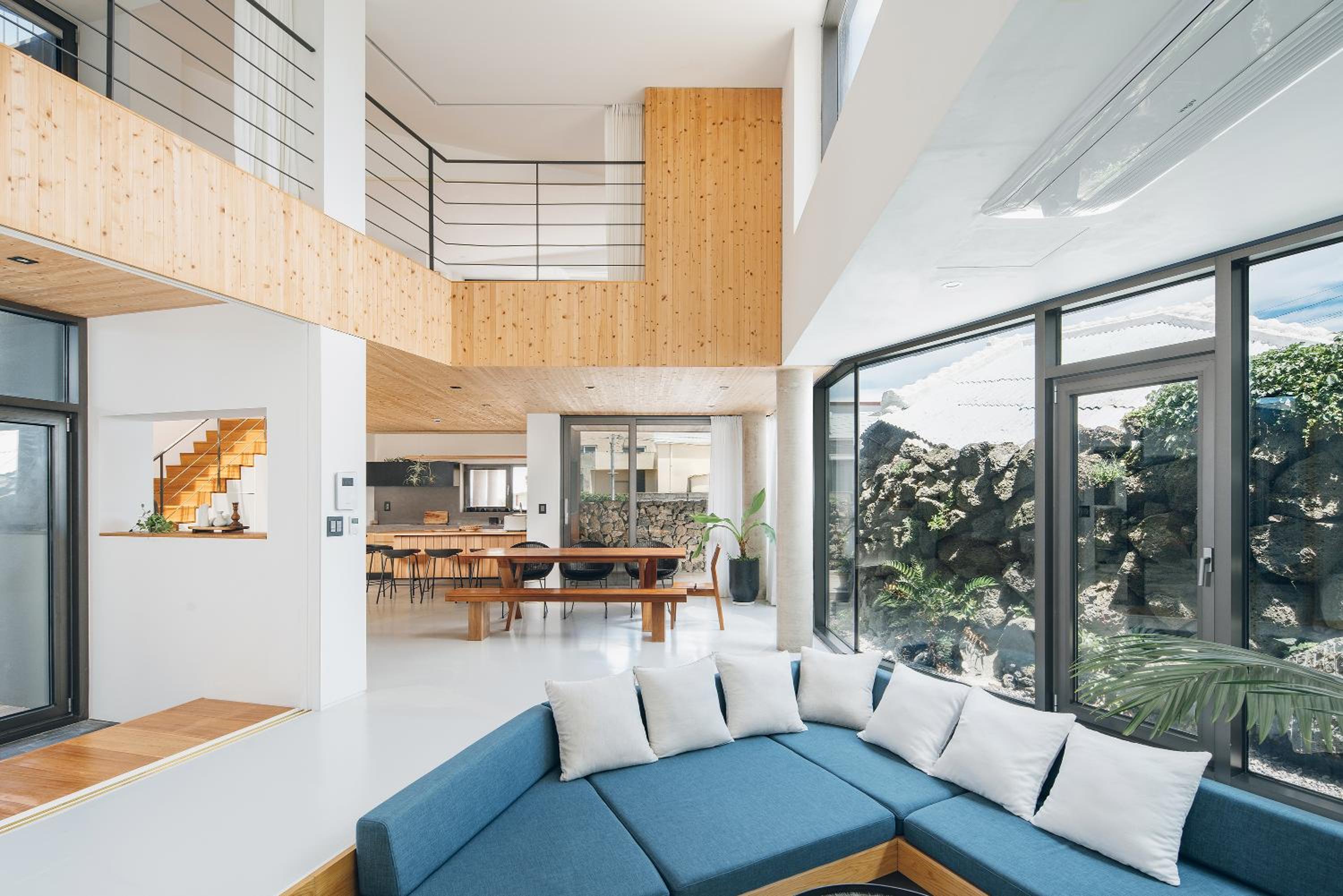 일상호사 Ilsanghosa AB - Architect-Designed Coastal Villa view 2