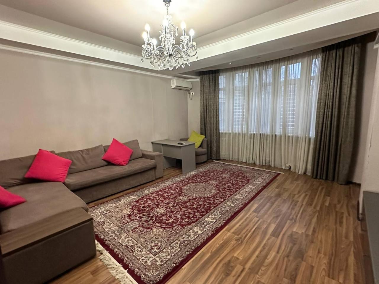 1-bedroom apartment on Sydykova 198 view 5