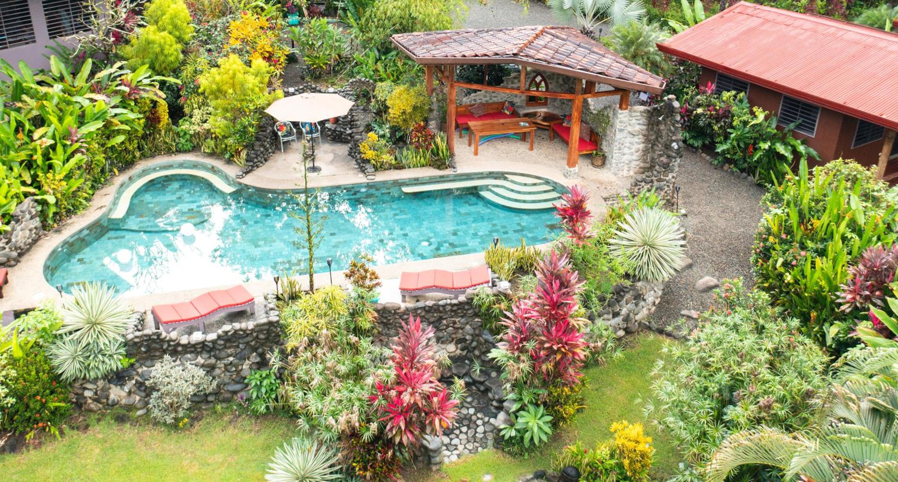 Tortuga Premium Riverfront Jungle Villa with Jacuzzi and Pool