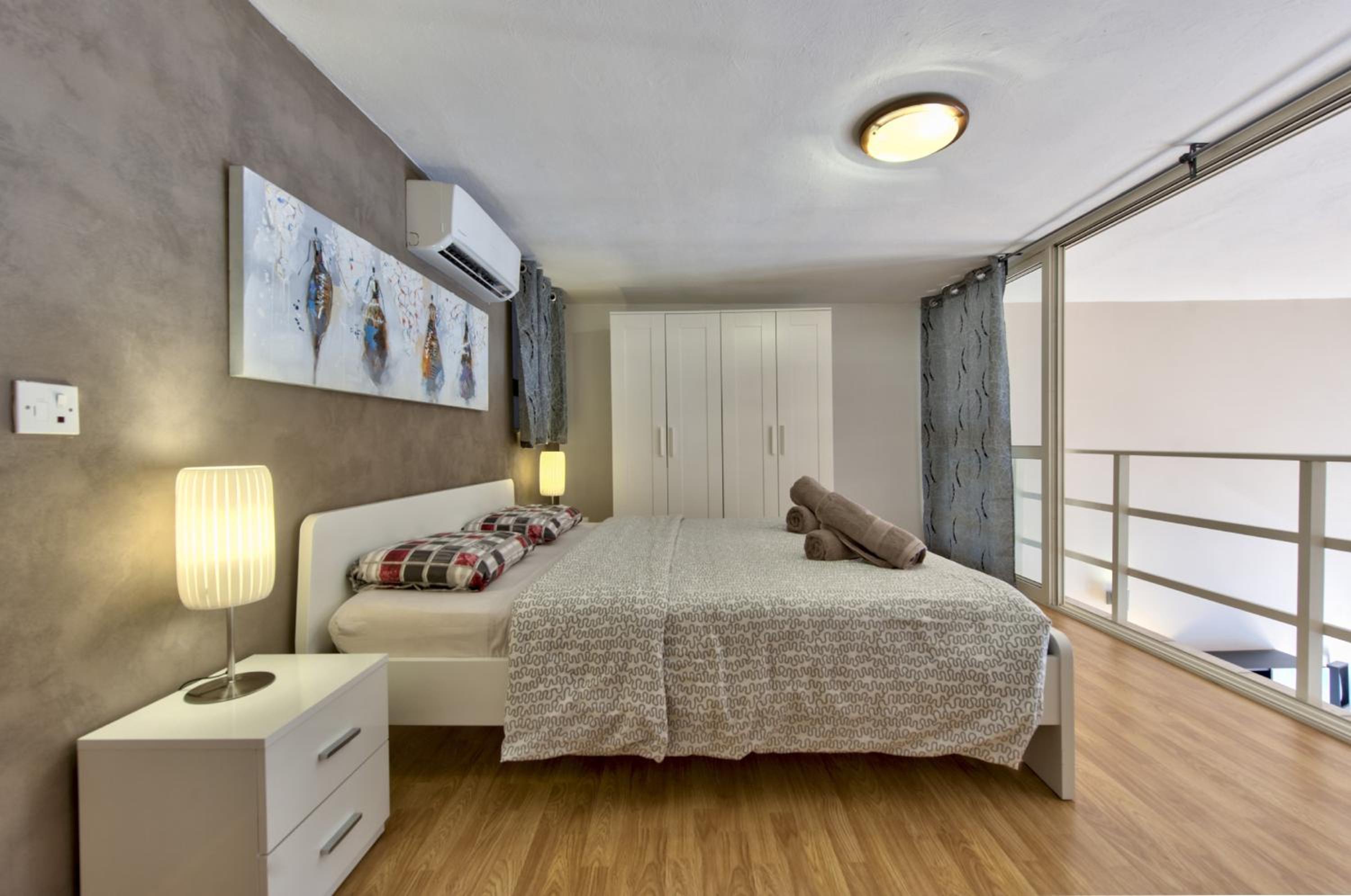 Stunning St Julians Seaview Duplex Apartments on Spinola Bay photo 3