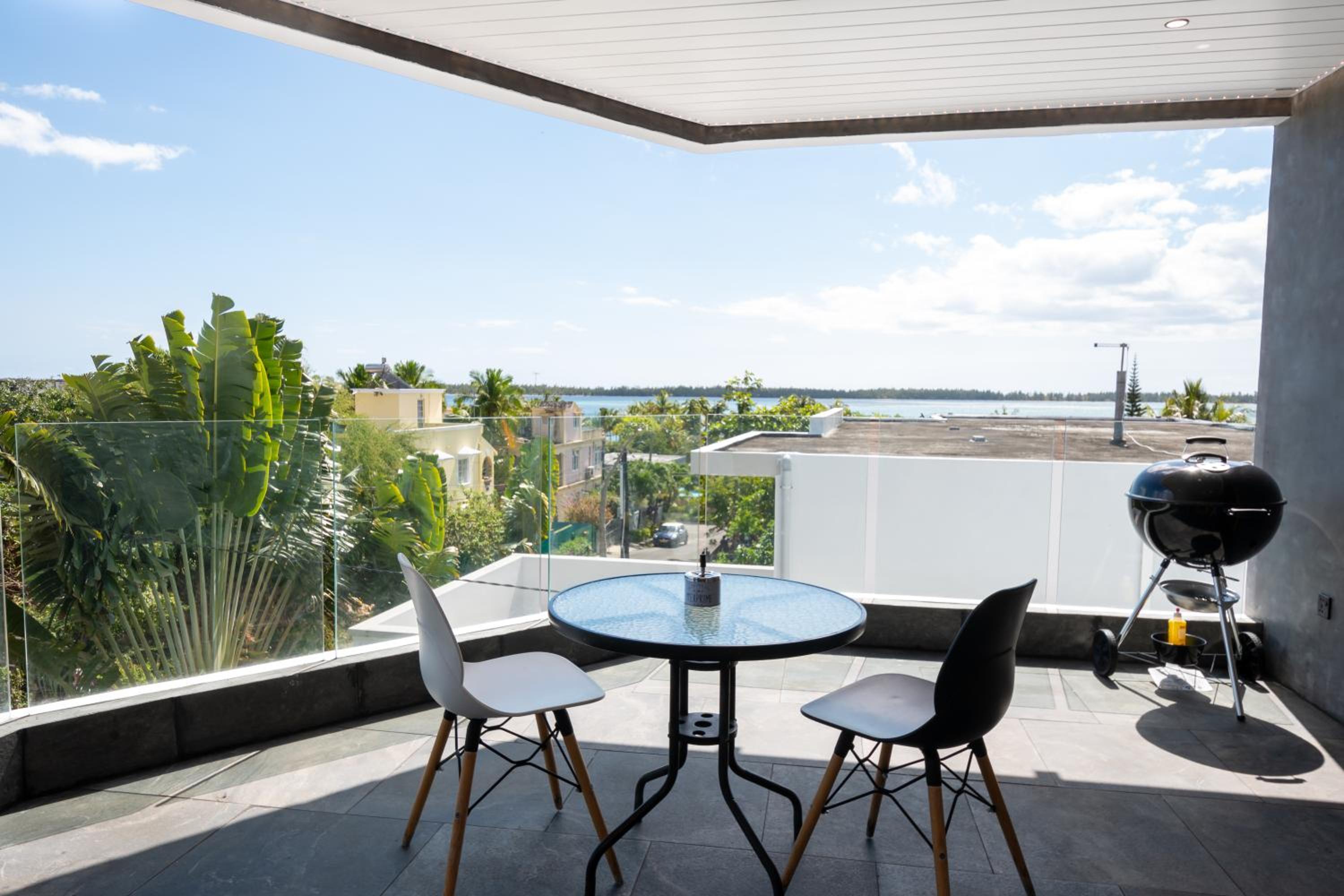 Twakila Sunset Suites