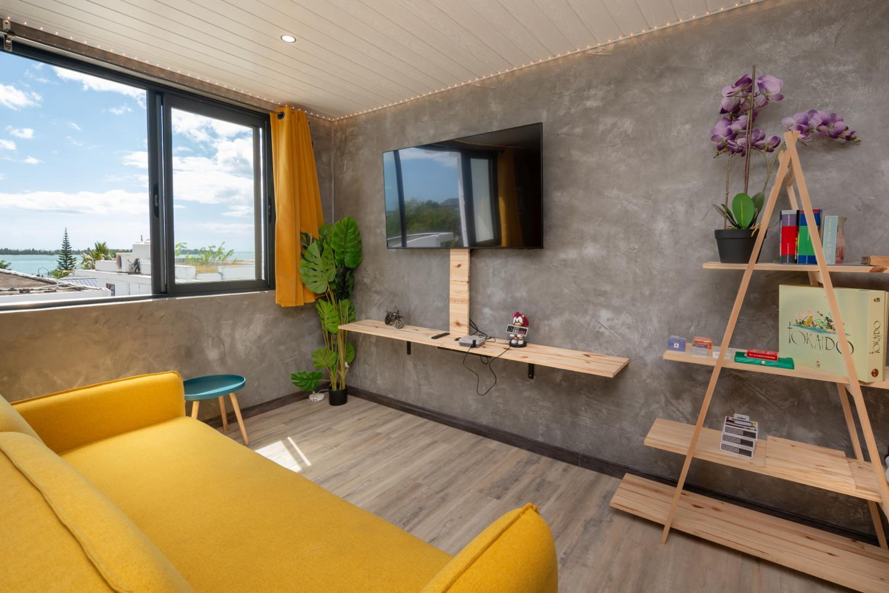 Twakila Sunset Suites