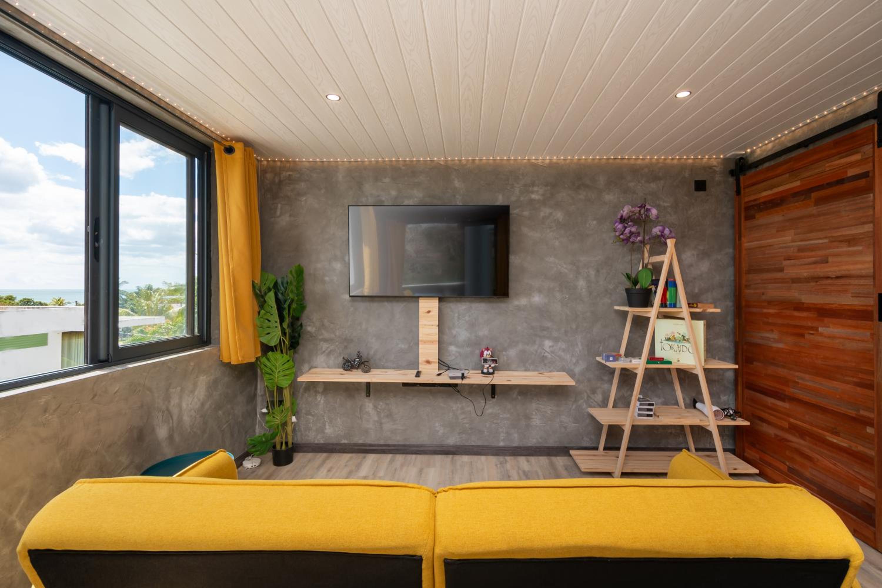 Twakila Sunset Suites