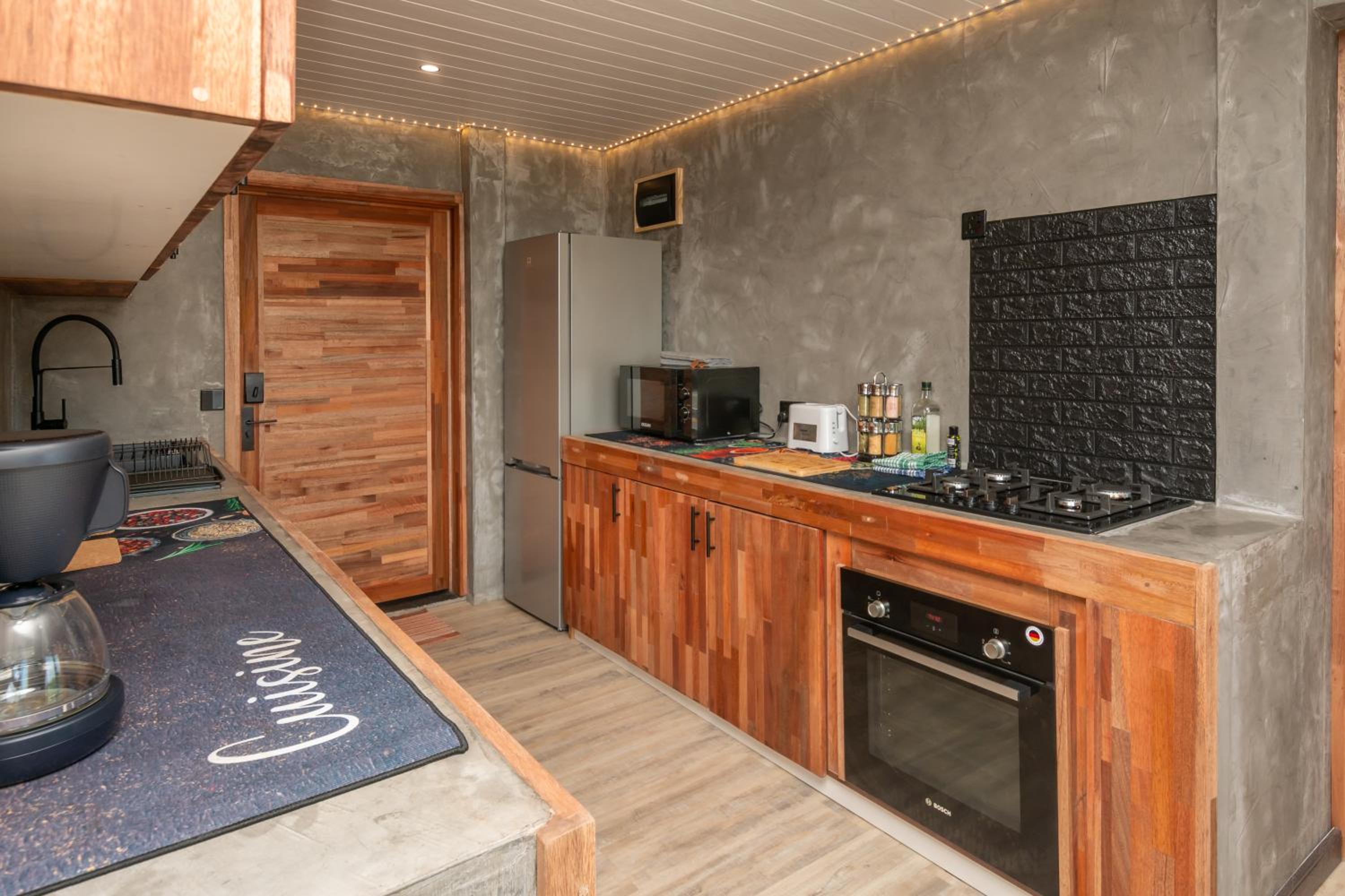 Twakila Sunset Suites