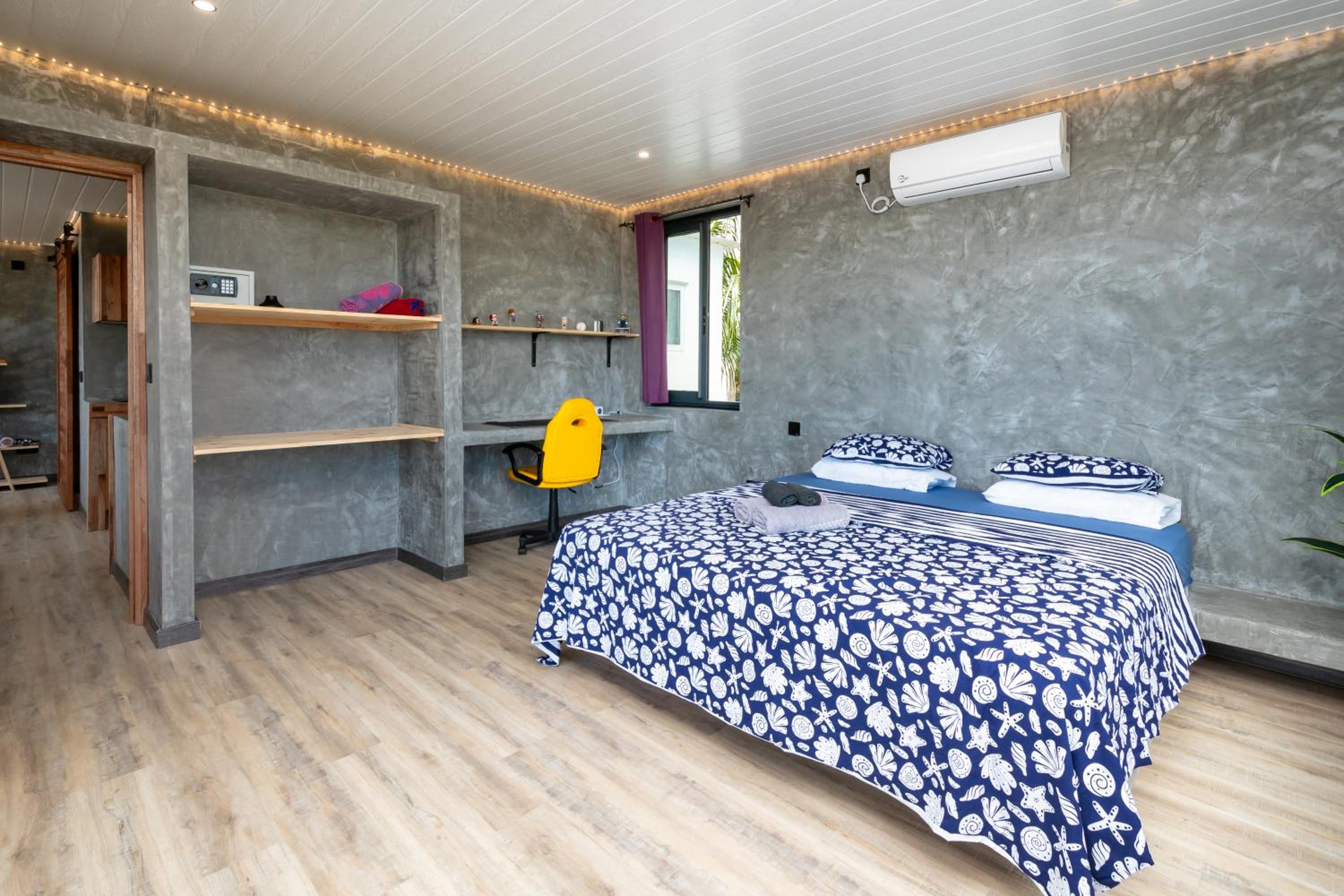 Twakila Sunset Suites