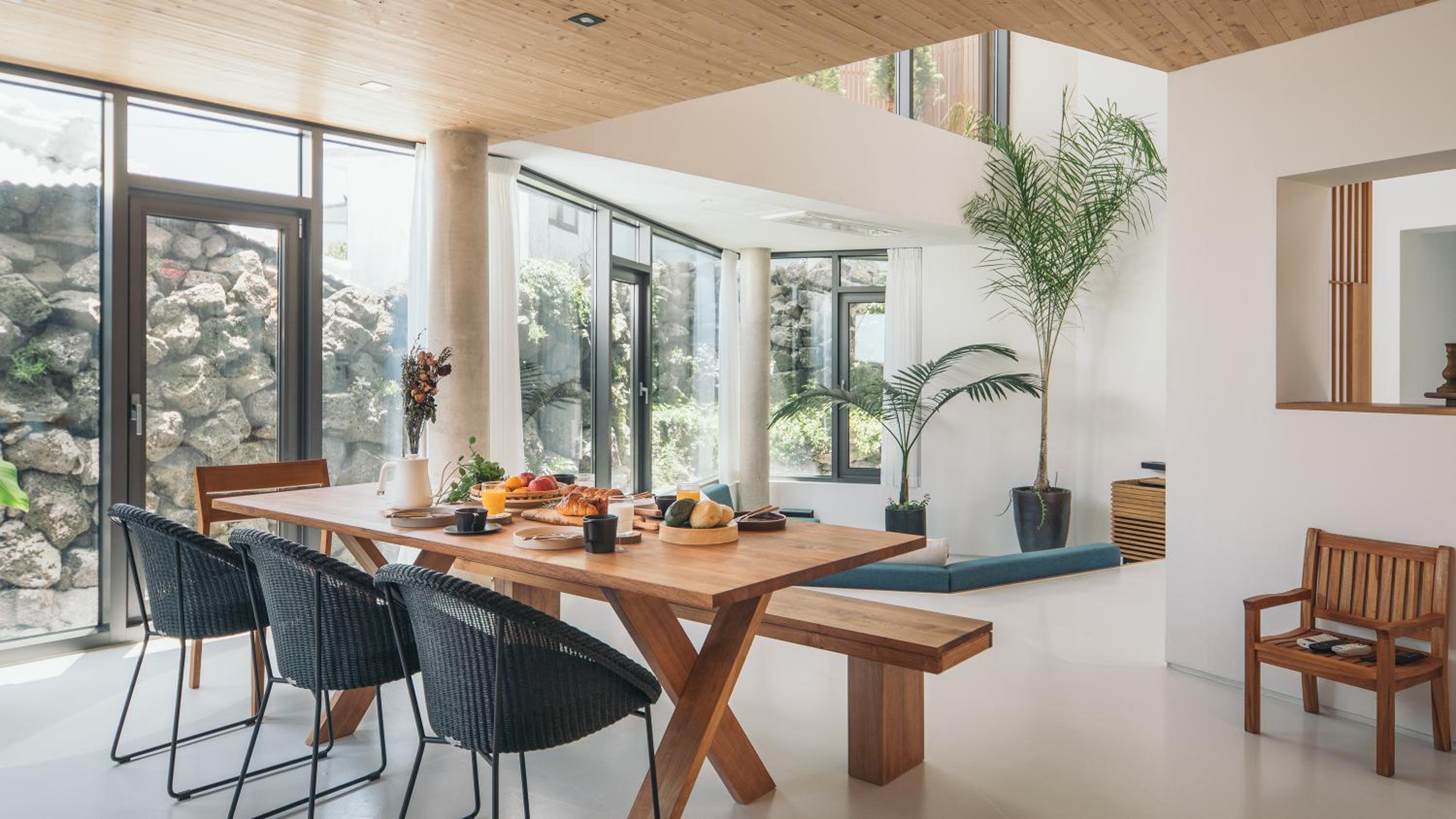 일상호사 Ilsanghosa AB - Architect-Designed Coastal Villa view 4