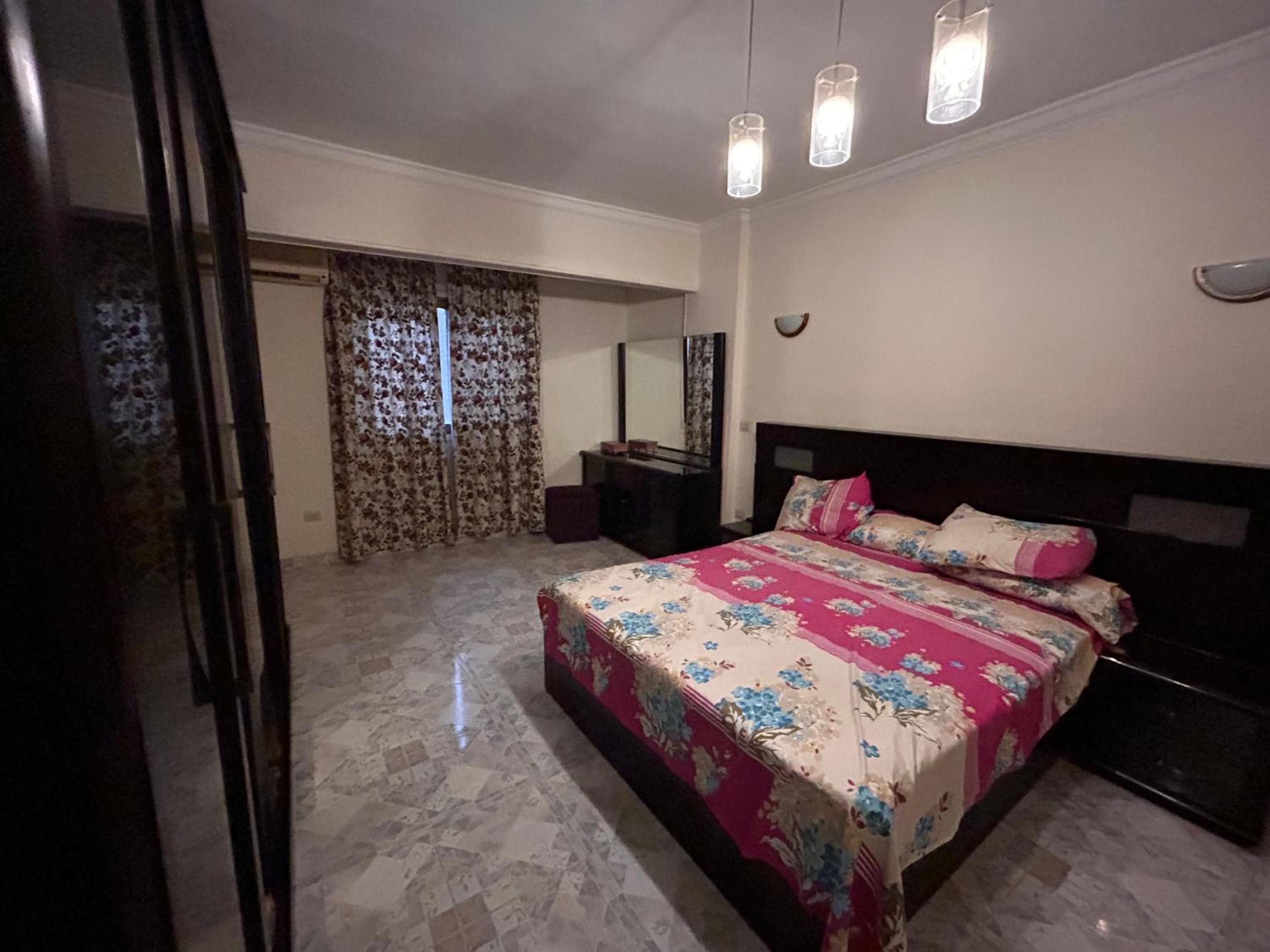 Ezzat Salama Abbas Al Akkad Hotel