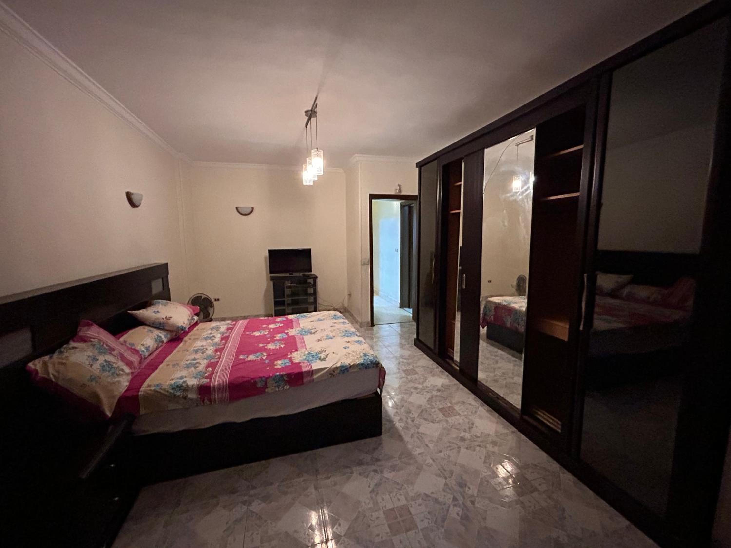 Ezzat Salama Abbas Al Akkad Hotel