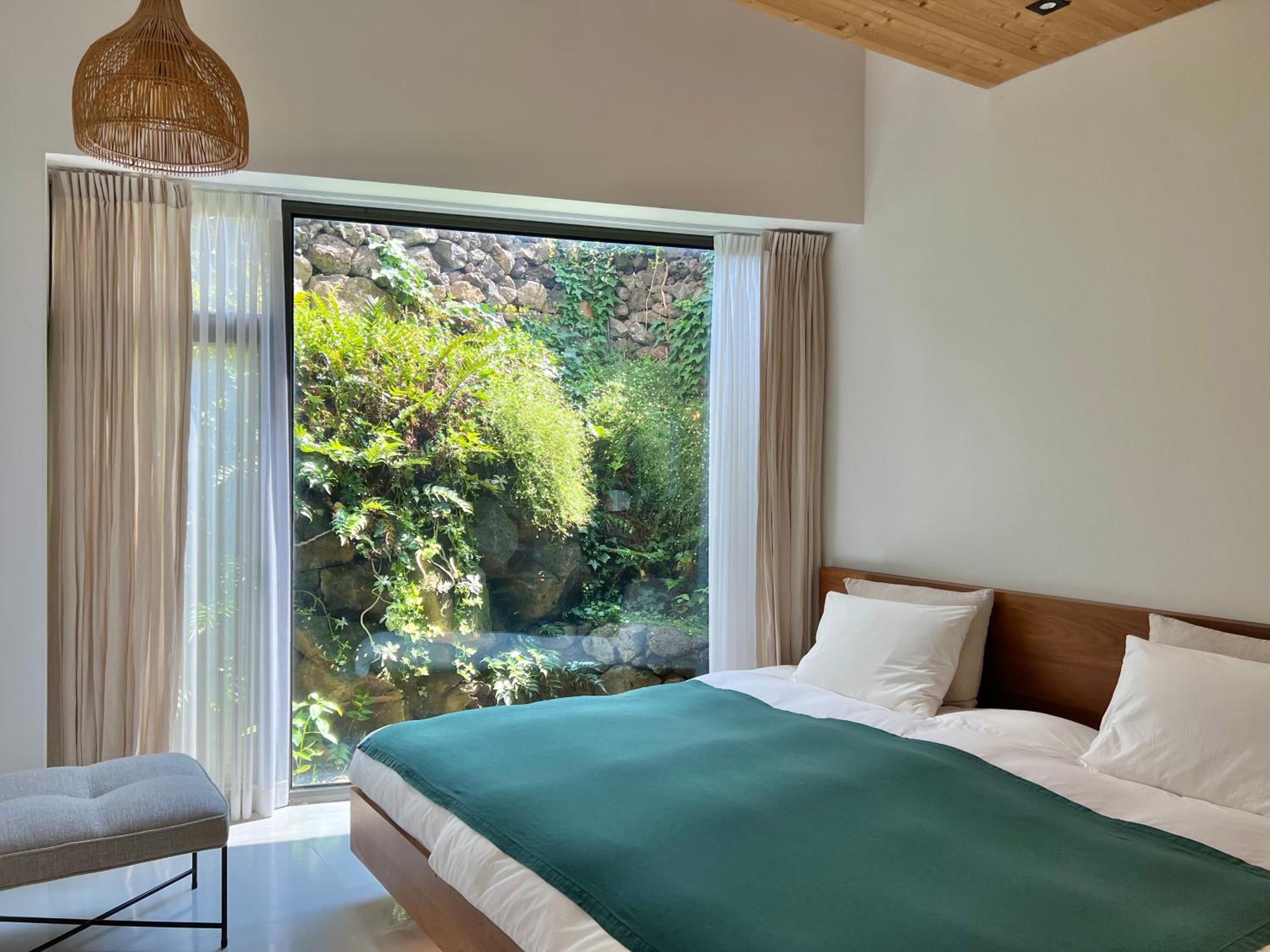 일상호사 Ilsanghosa AB - Architect-Designed Coastal Villa view 5