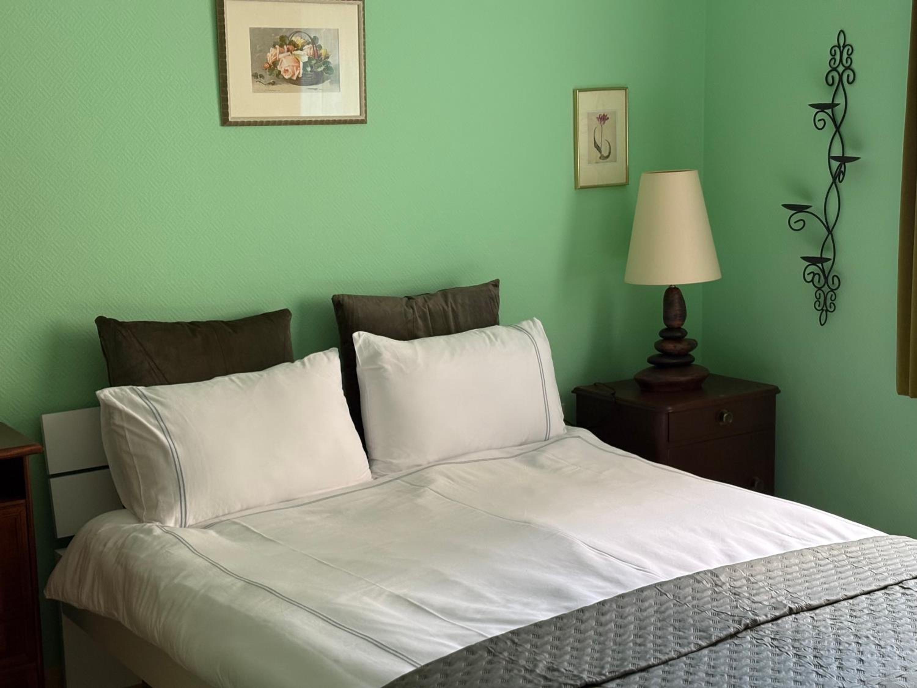 CITY CENTRE STYLISH ONE BEDROOM Apartment view 2