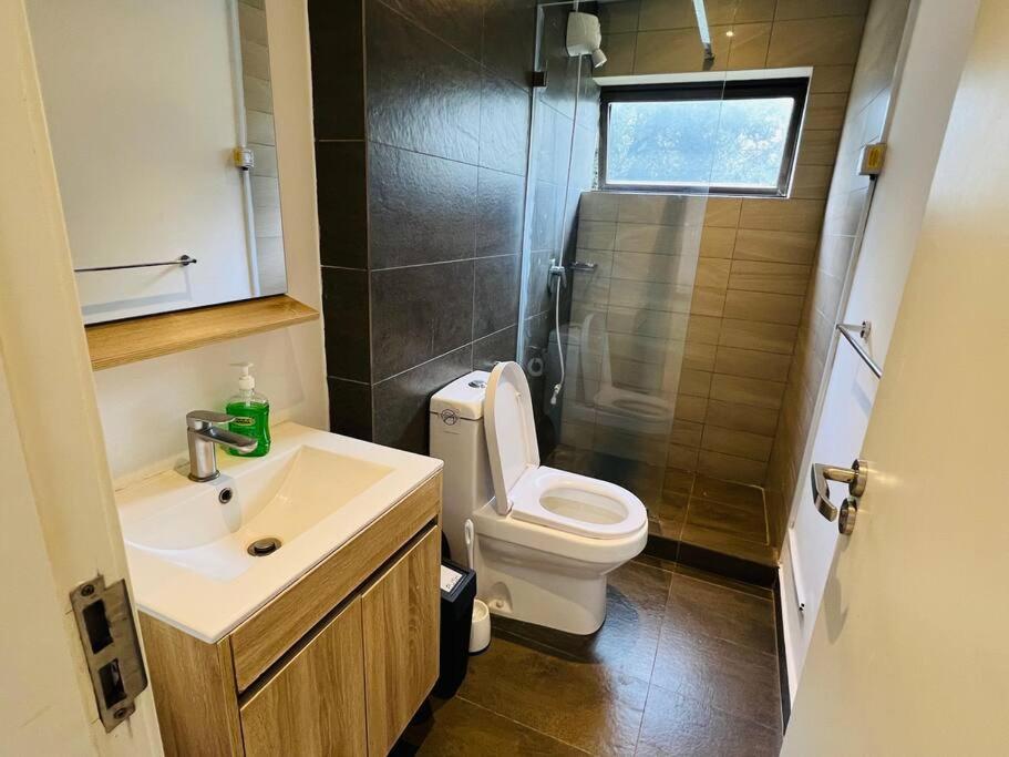 Luxury 2-Bedroom - Astoria Apartments
