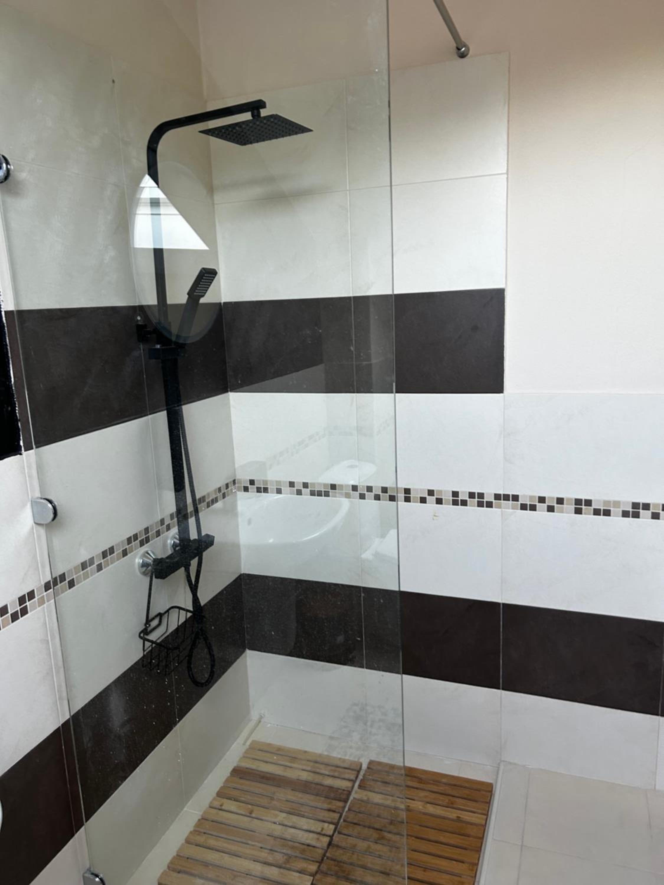 Pointview House Gesha