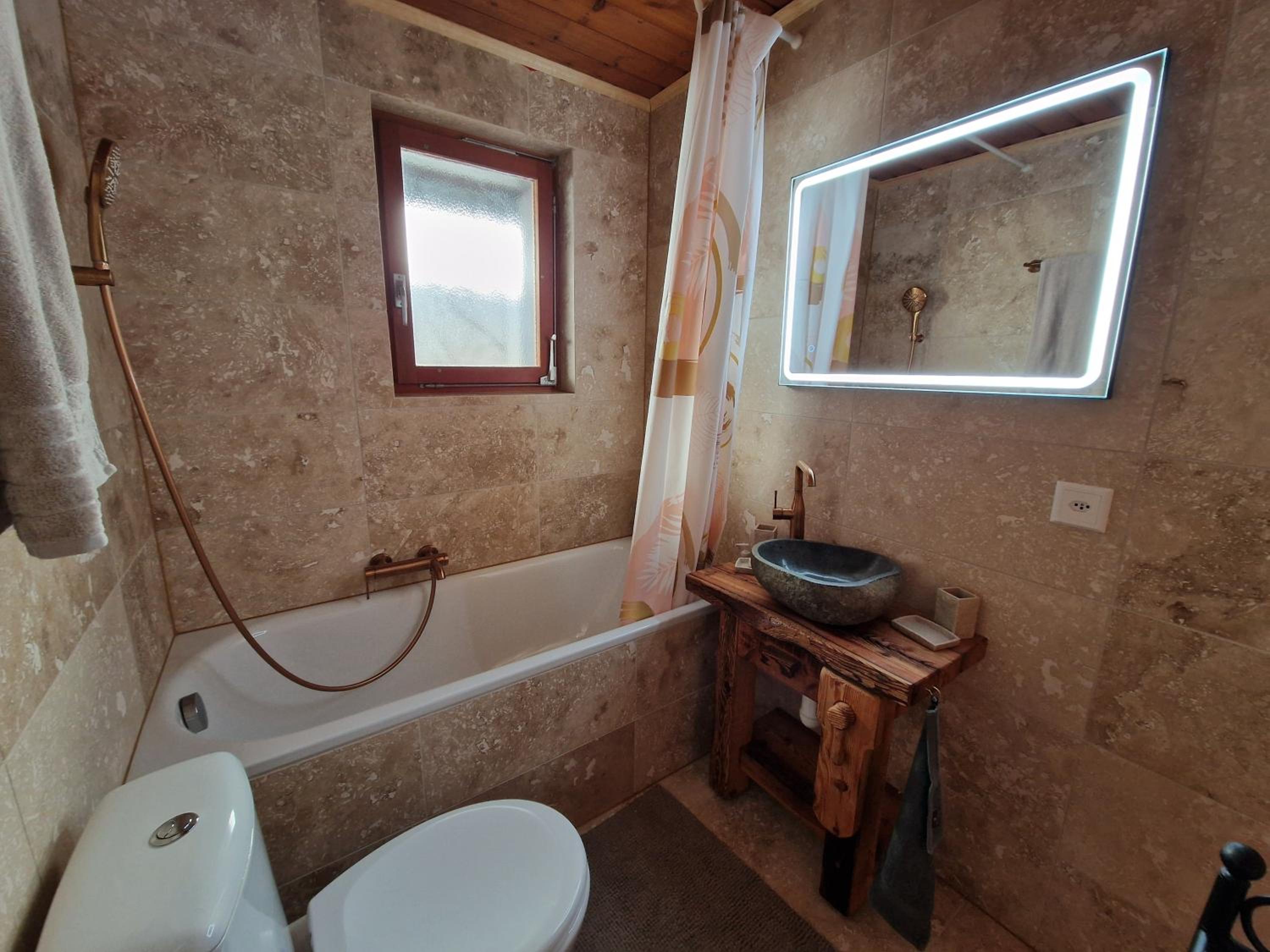 Chalet typique proche Crans Montana