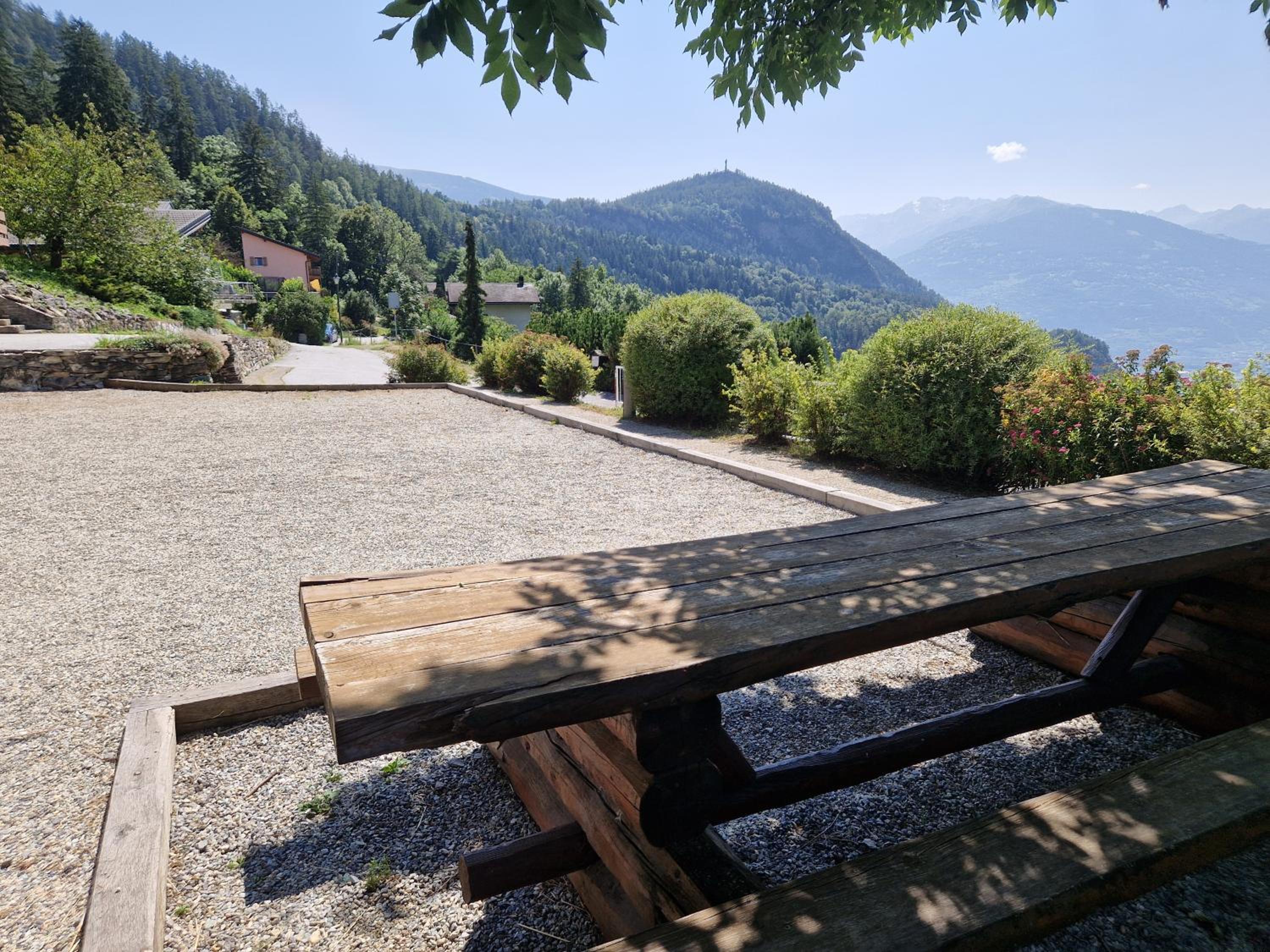 Chalet typique proche Crans Montana