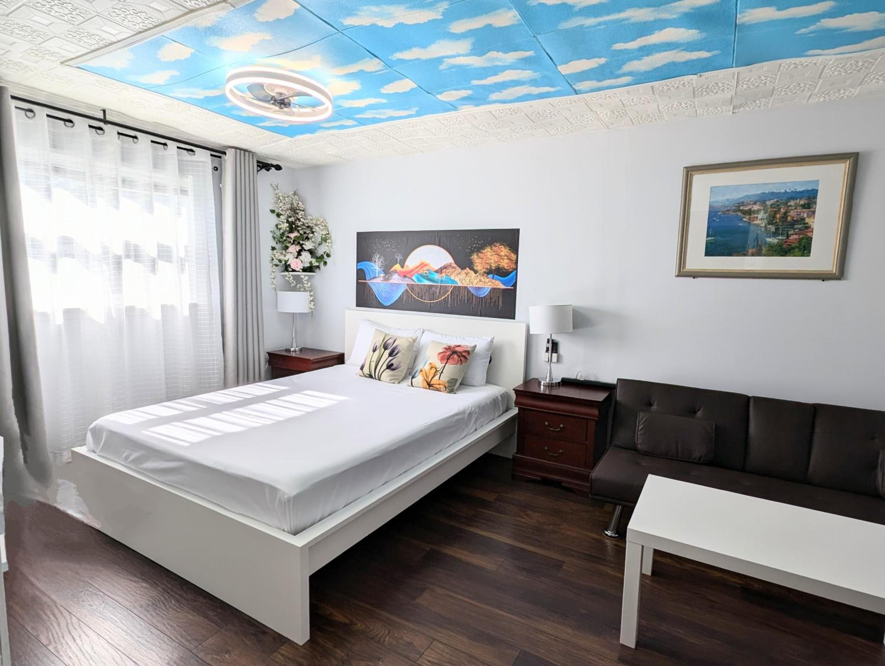 Cozy and Quiet Homestay with Private Bathroom