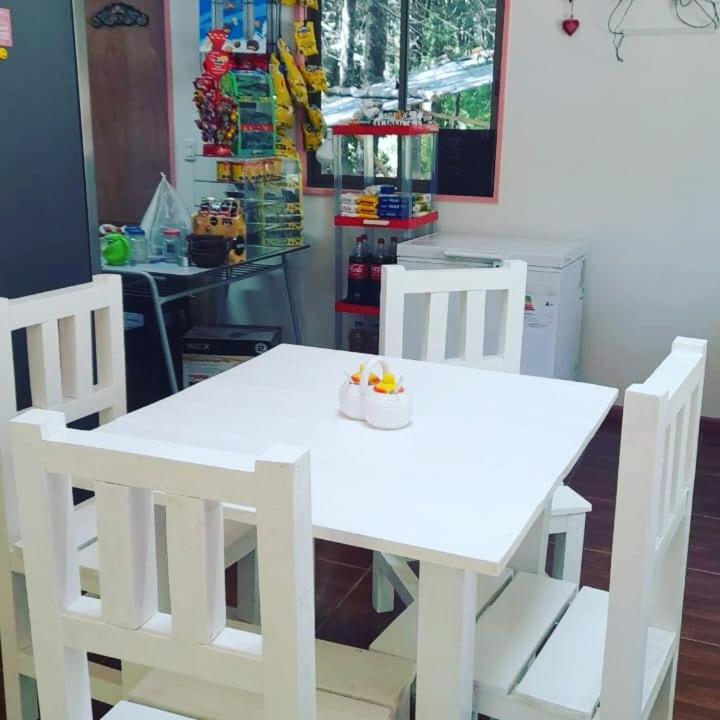 Cafeteria y Cabañas Eluney - Coighue