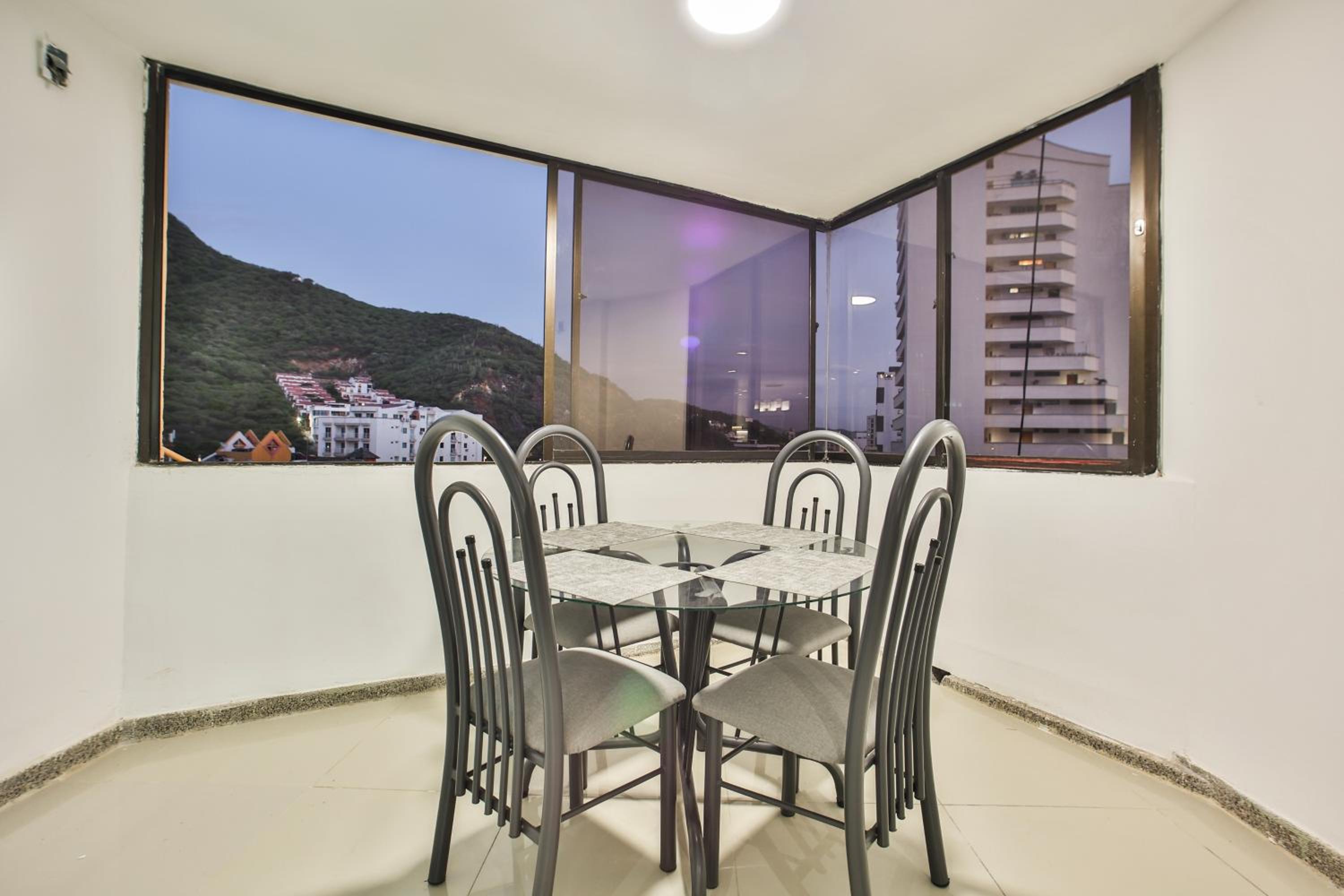 Dream Staying at Rodadero Beach I