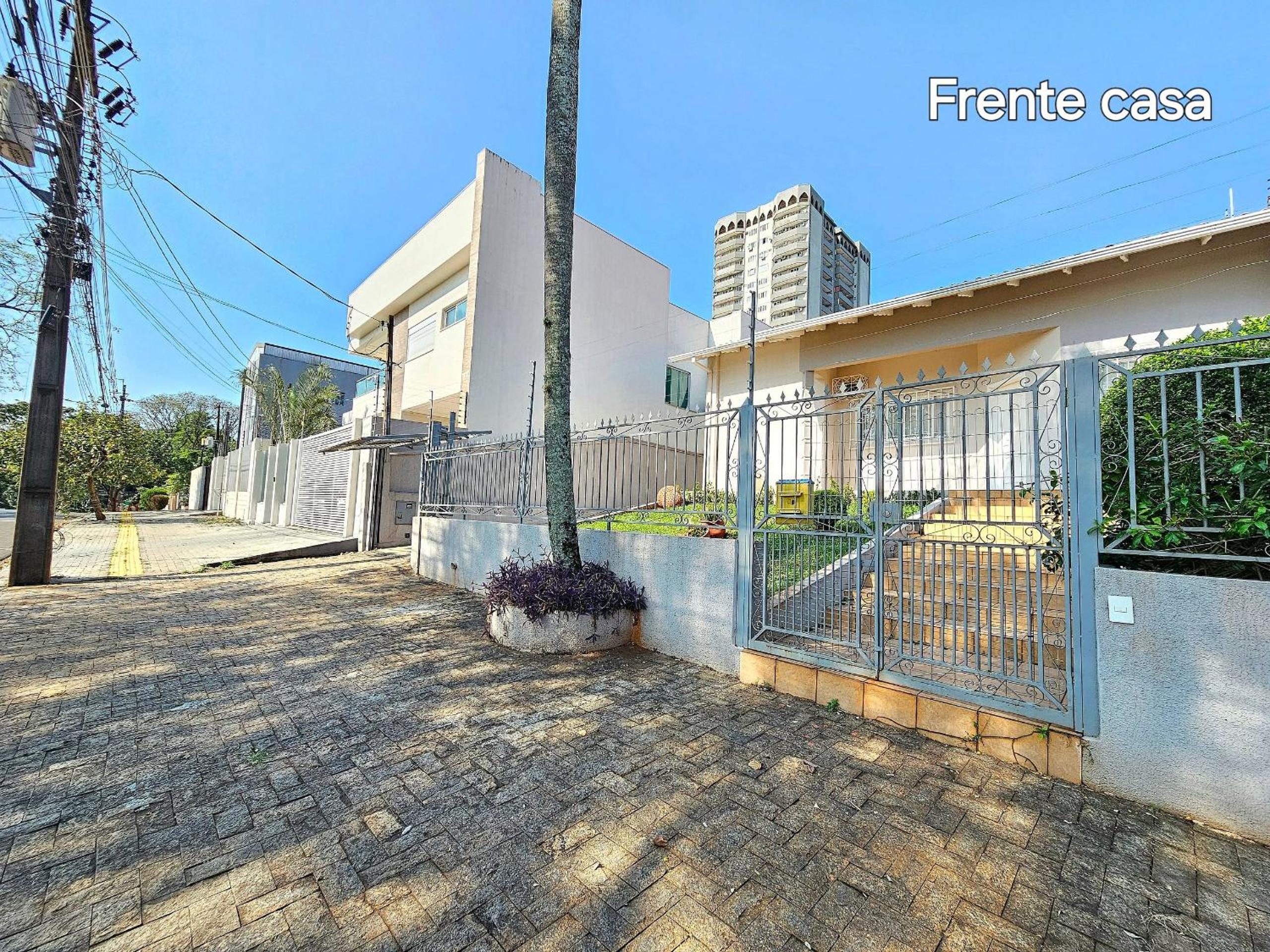 Casa Ampla 5 Quartos 5 banheiros no centro de Foz
