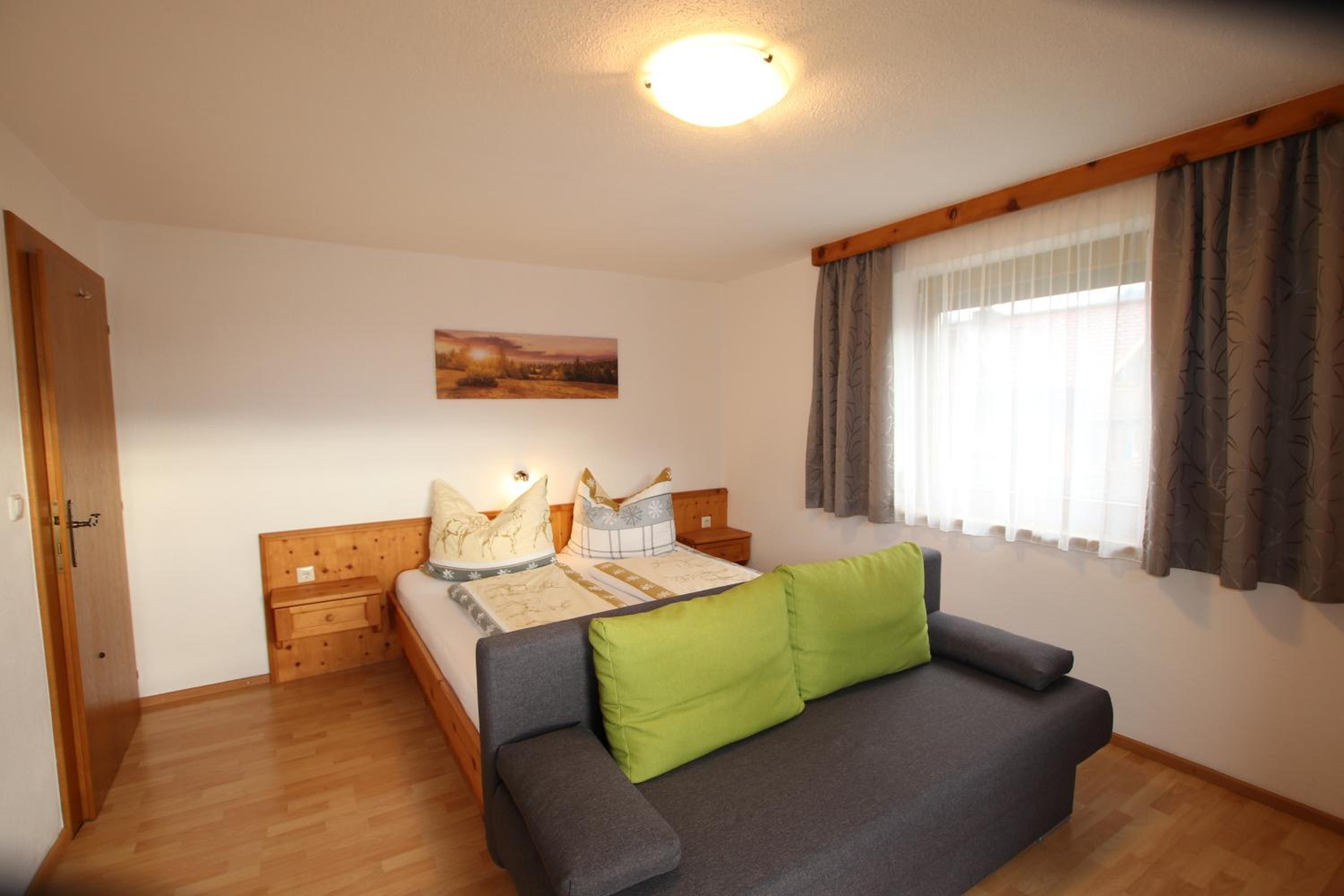 Ferienhaus Tirol Zillertal by FeWo-Plan Raffeiner UDEZ100