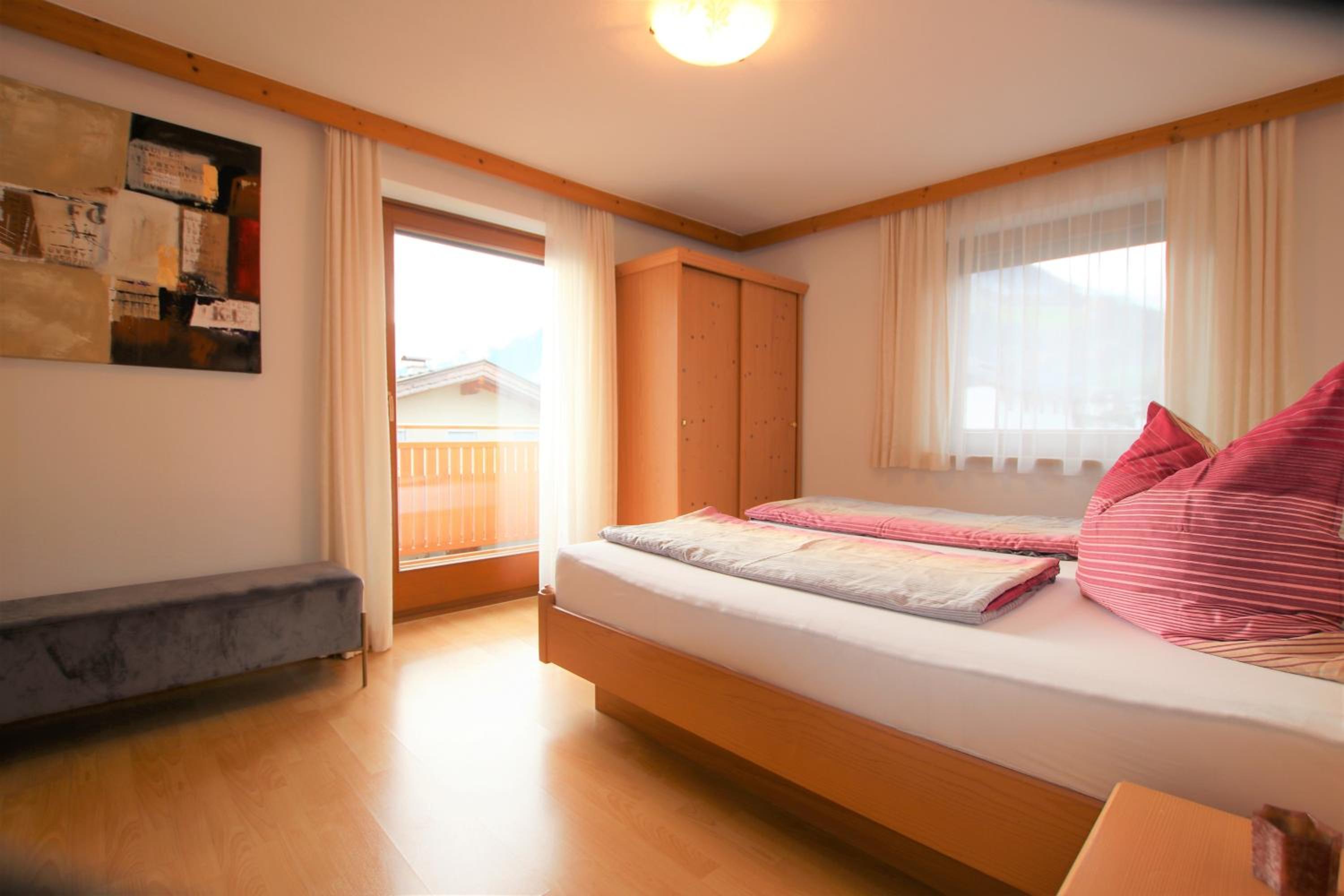 Ferienhaus Tirol Zillertal by FeWo-Plan Raffeiner UDEZ100