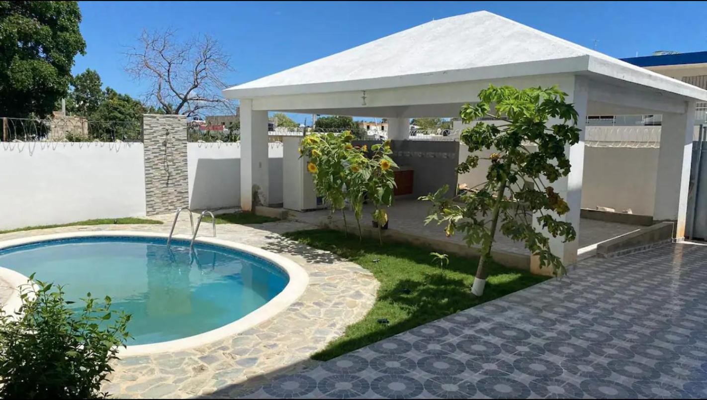 Elegant Stay with pool